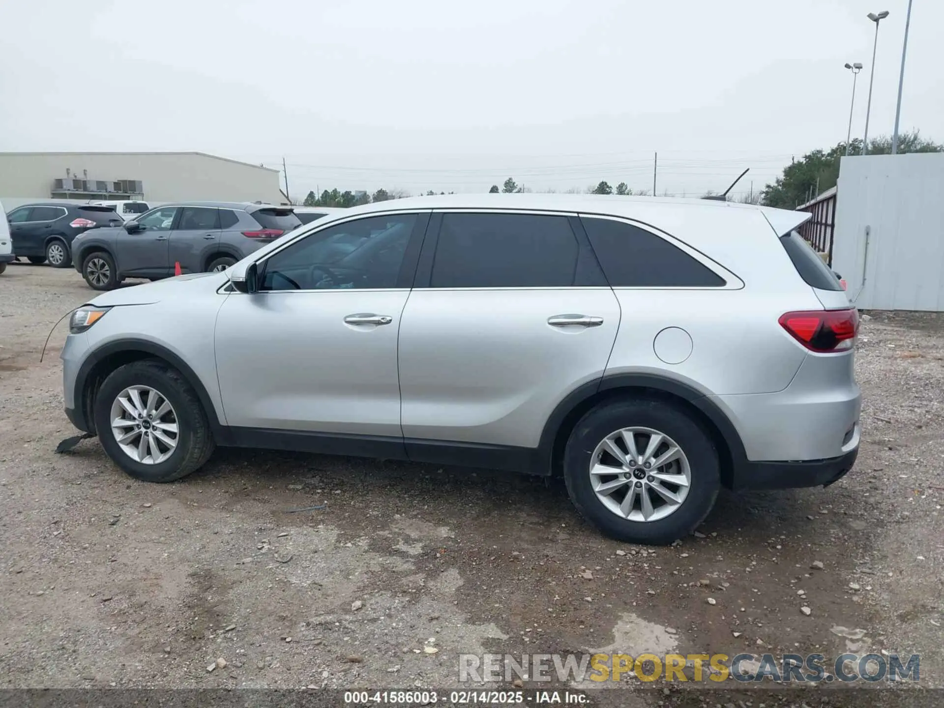 15 Photograph of a damaged car 5XYPG4A31LG698420 KIA SORENTO 2020