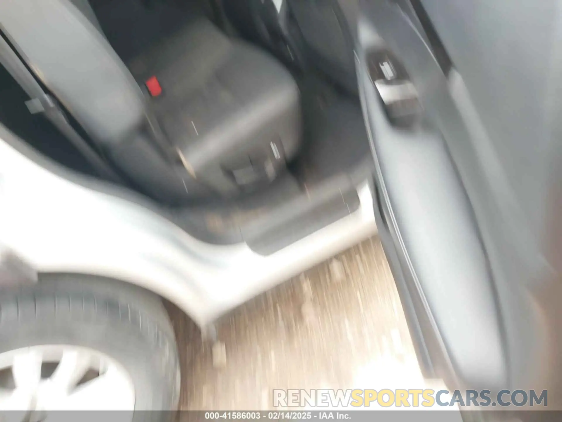 8 Photograph of a damaged car 5XYPG4A31LG698420 KIA SORENTO 2020