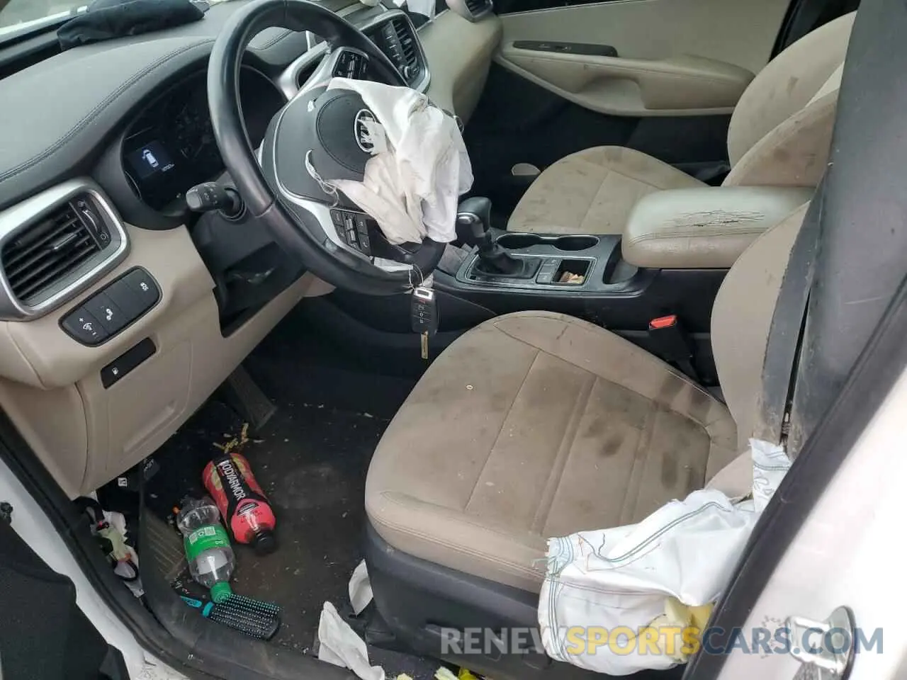 7 Photograph of a damaged car 5XYPG4A31LG698806 KIA SORENTO 2020