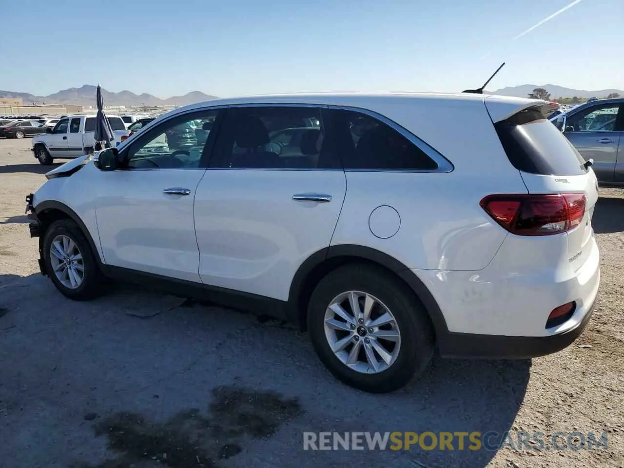 2 Photograph of a damaged car 5XYPG4A32LG641692 KIA SORENTO 2020