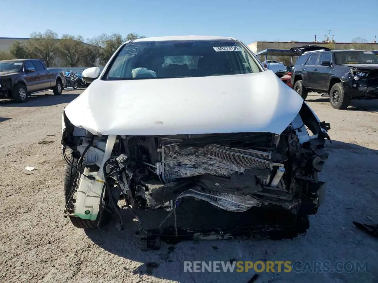5 Photograph of a damaged car 5XYPG4A32LG641692 KIA SORENTO 2020