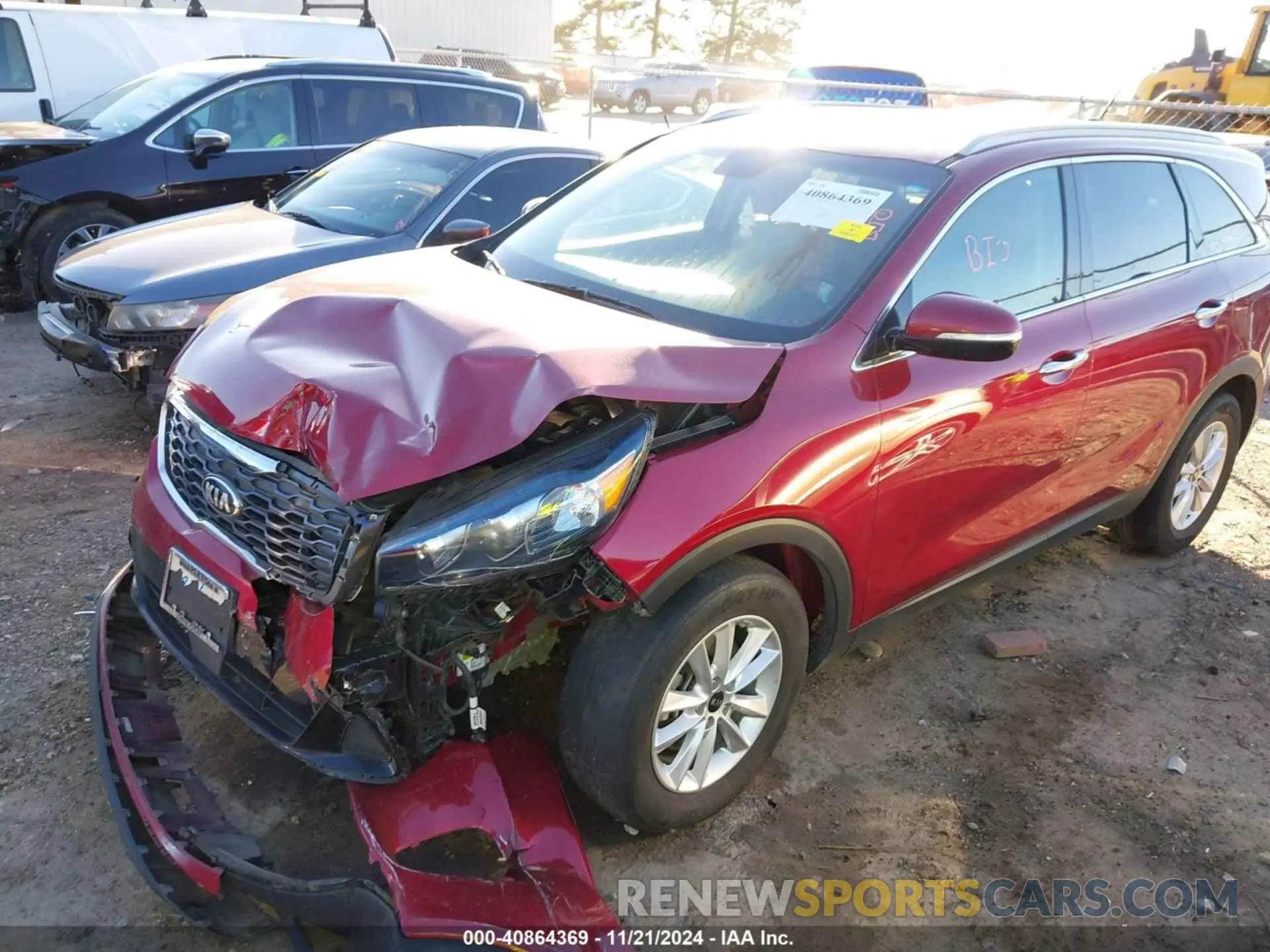 6 Photograph of a damaged car 5XYPG4A32LG680556 KIA SORENTO 2020