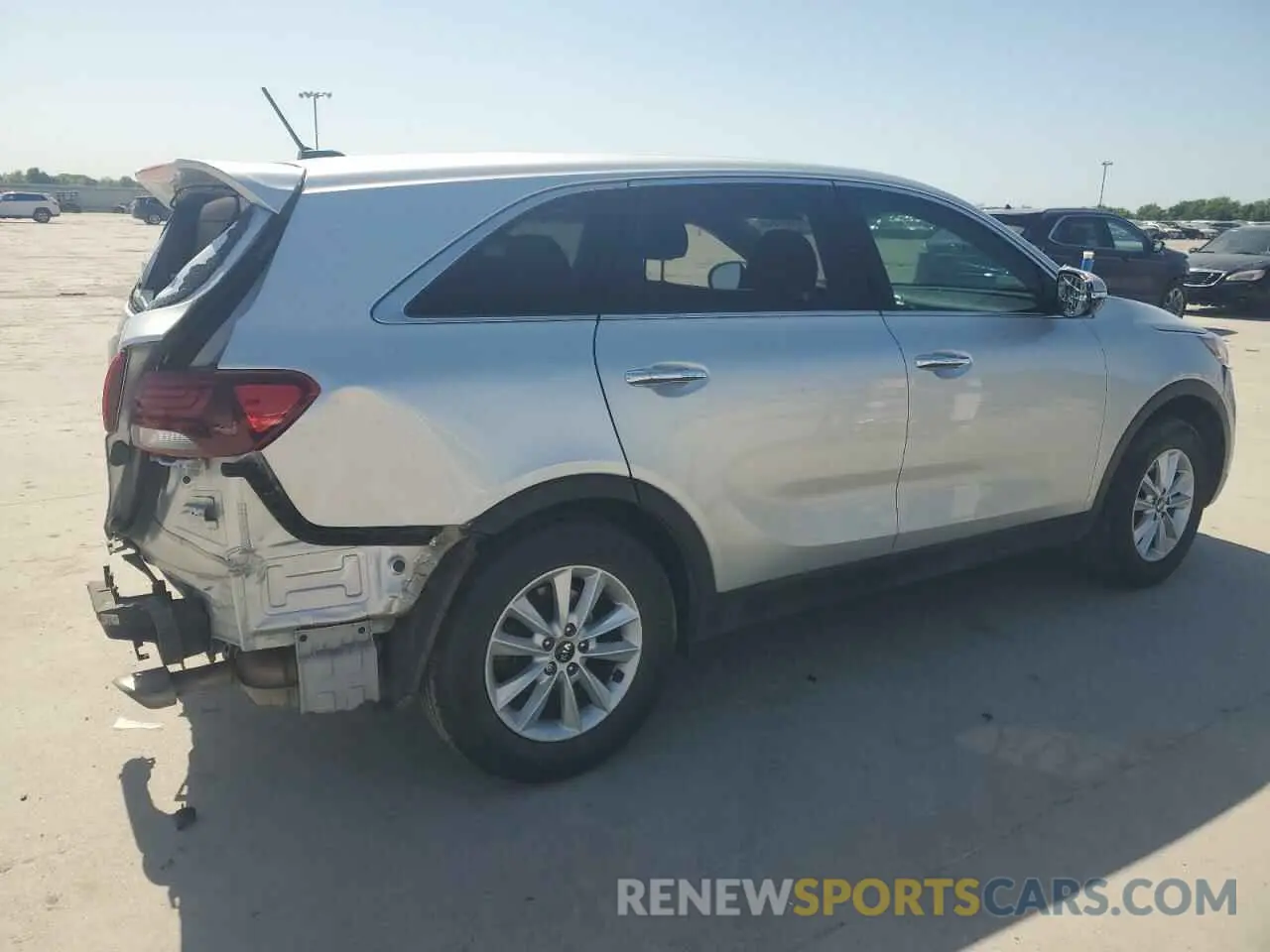 3 Photograph of a damaged car 5XYPG4A33LG633231 KIA SORENTO 2020