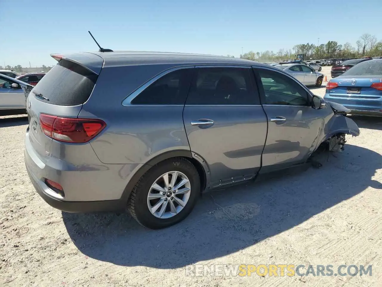 3 Photograph of a damaged car 5XYPG4A35LG651763 KIA SORENTO 2020