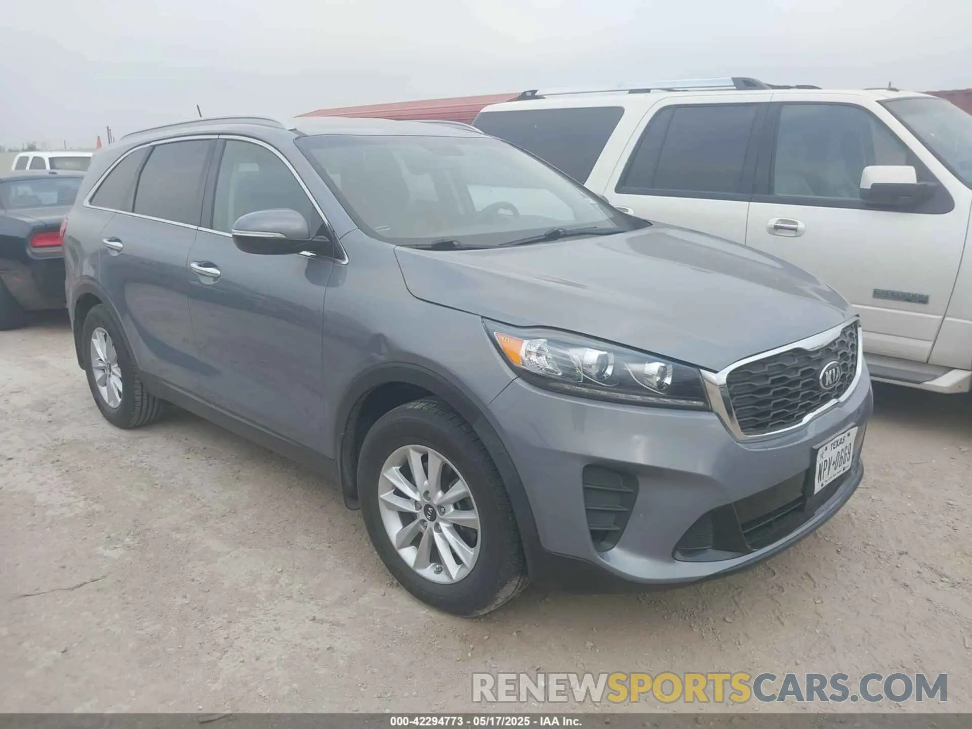 1 Photograph of a damaged car 5XYPG4A36LG663128 KIA SORENTO 2020