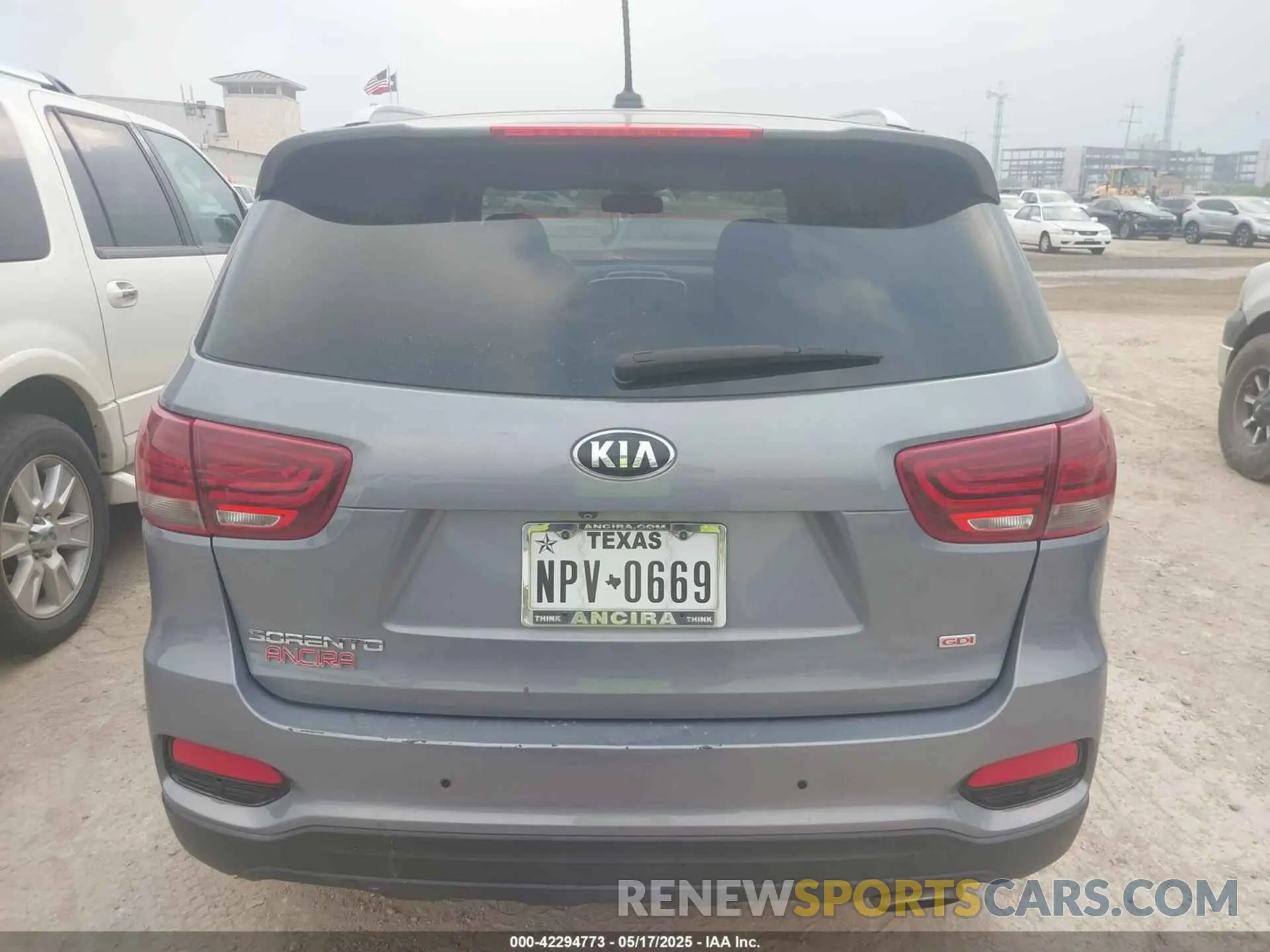 15 Photograph of a damaged car 5XYPG4A36LG663128 KIA SORENTO 2020