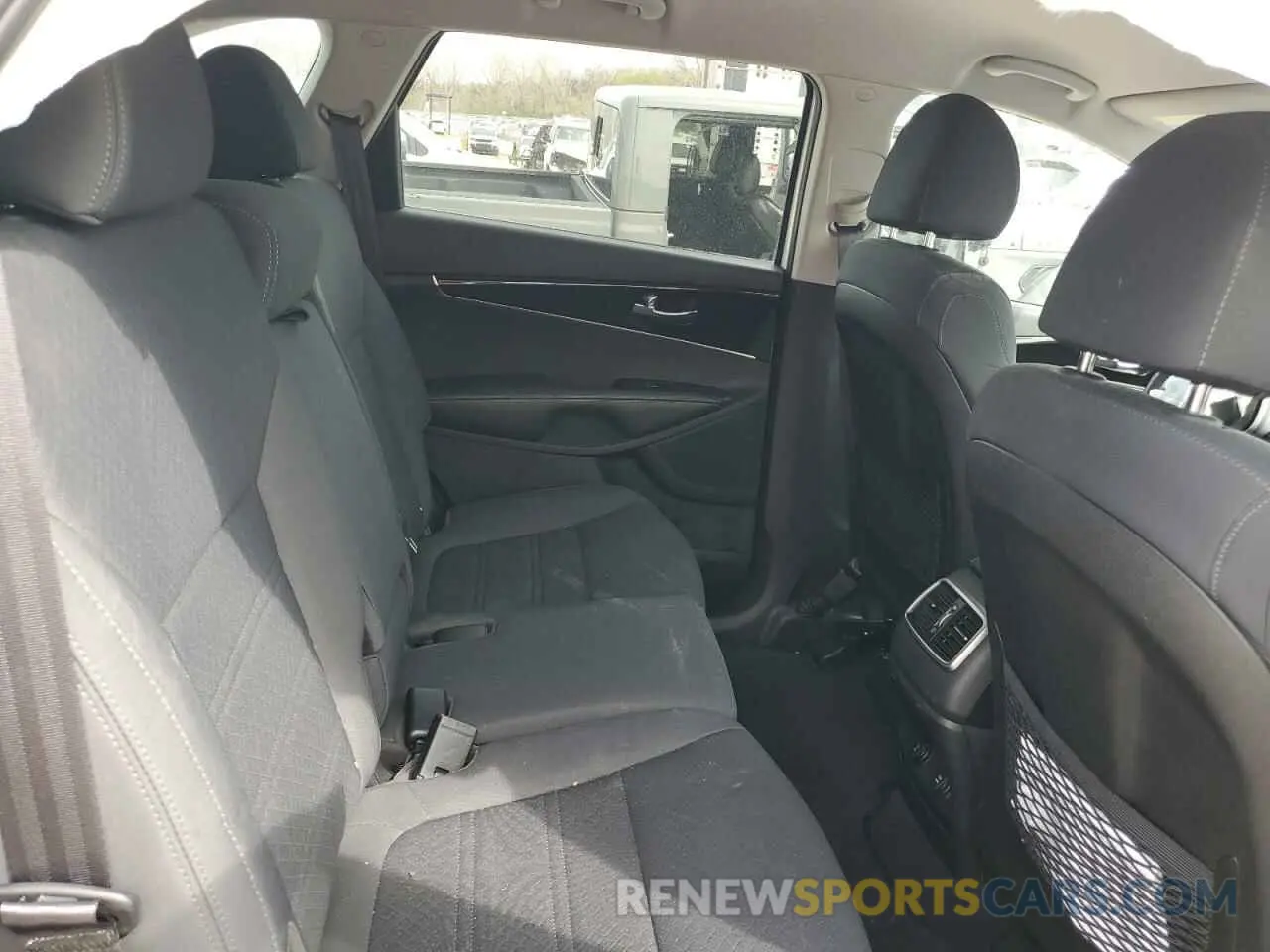 11 Фотография поврежденного автомобиля 5XYPG4A36LG663775 KIA SORENTO 2020