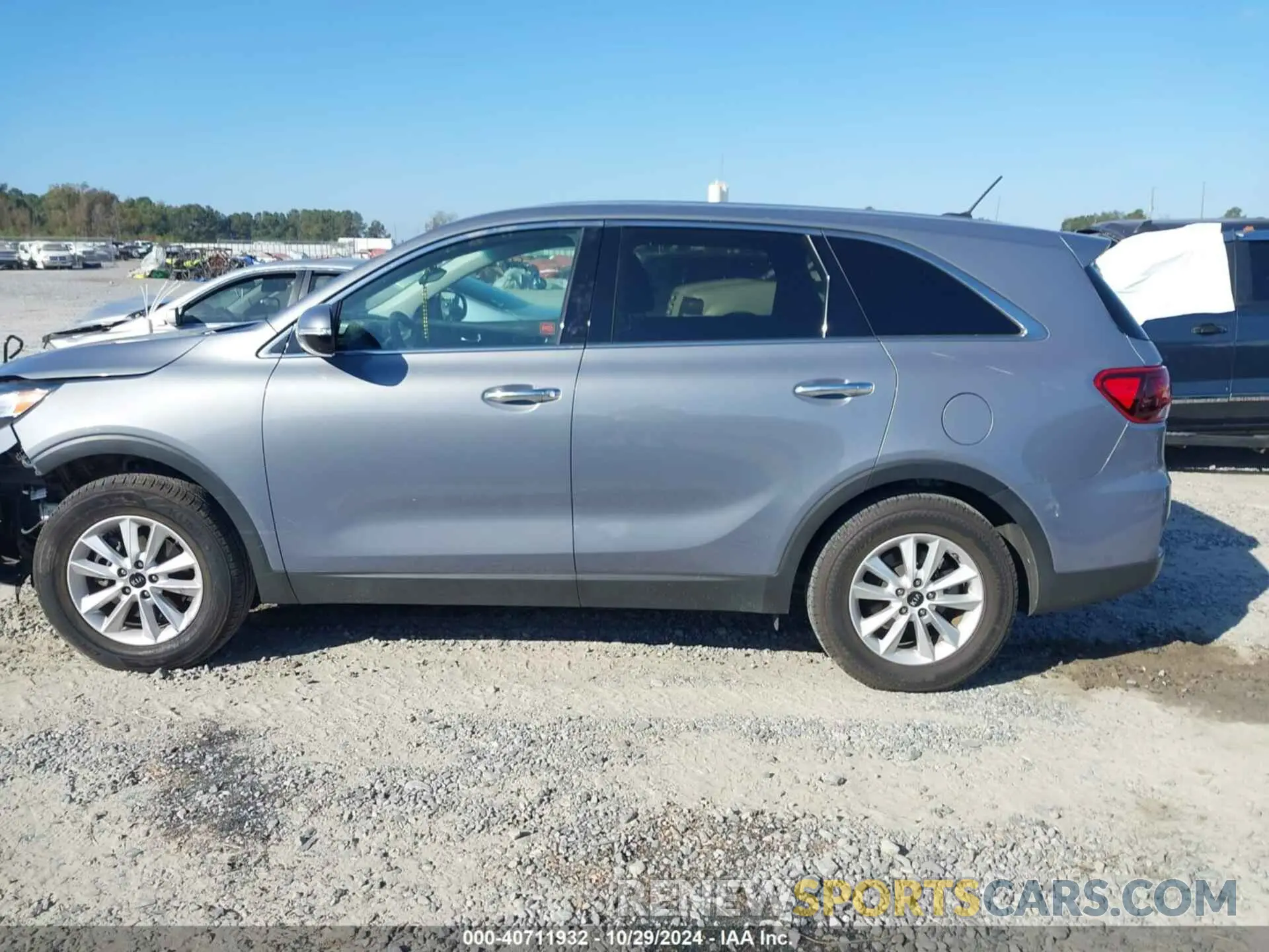14 Photograph of a damaged car 5XYPG4A36LG698767 KIA SORENTO 2020