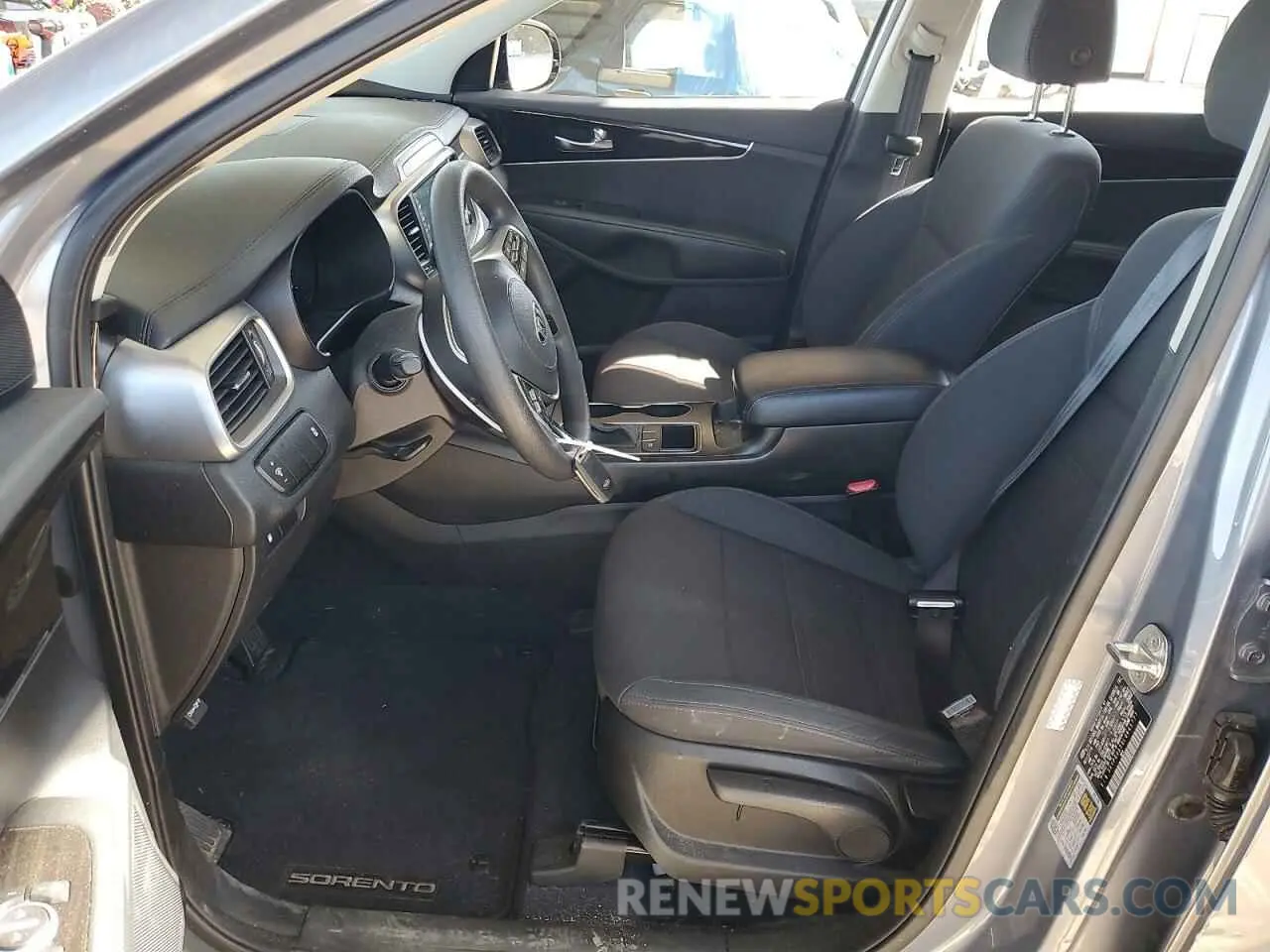 7 Photograph of a damaged car 5XYPG4A38LG645777 KIA SORENTO 2020
