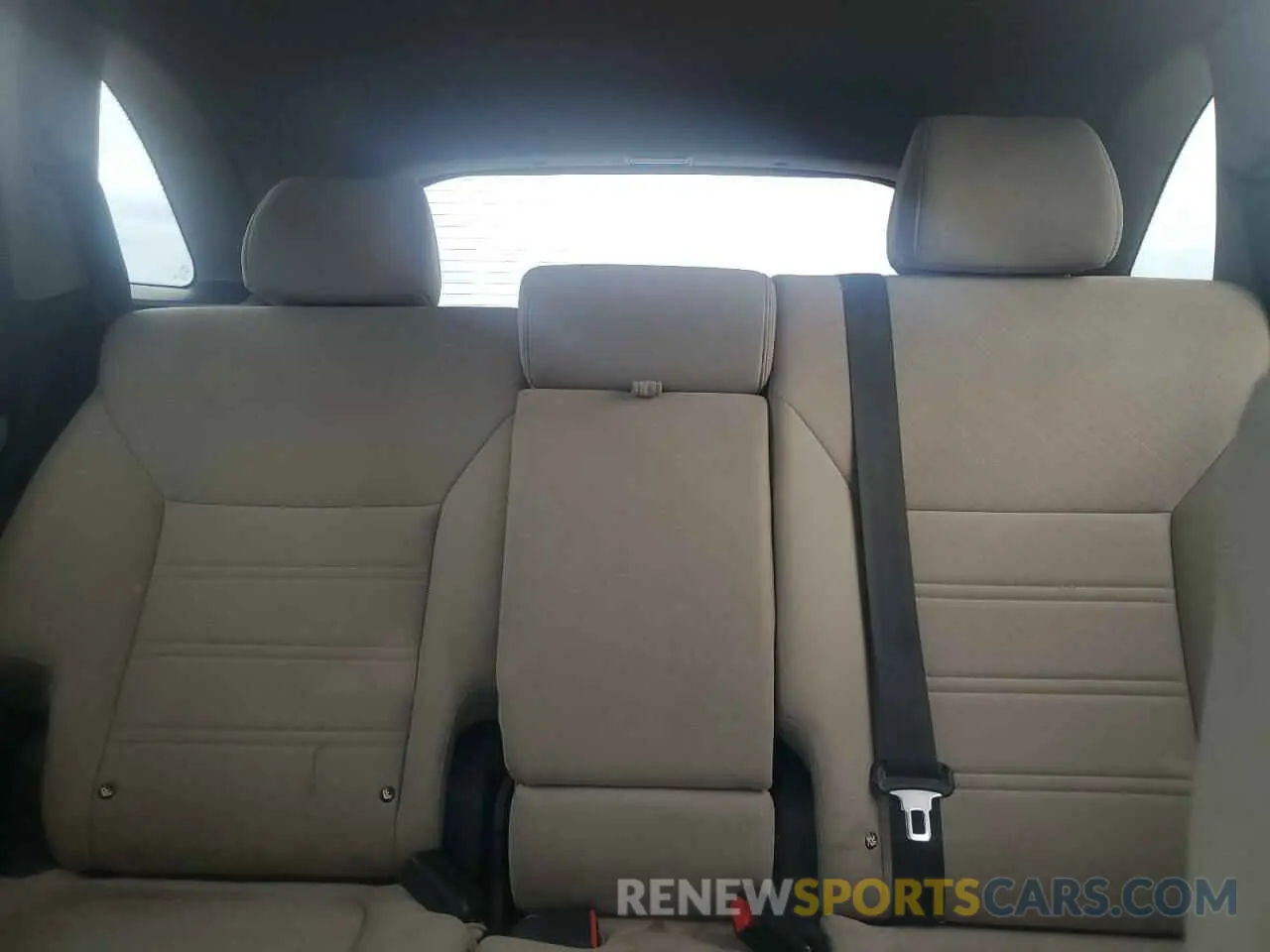 10 Photograph of a damaged car 5XYPG4A38LG684529 KIA SORENTO 2020
