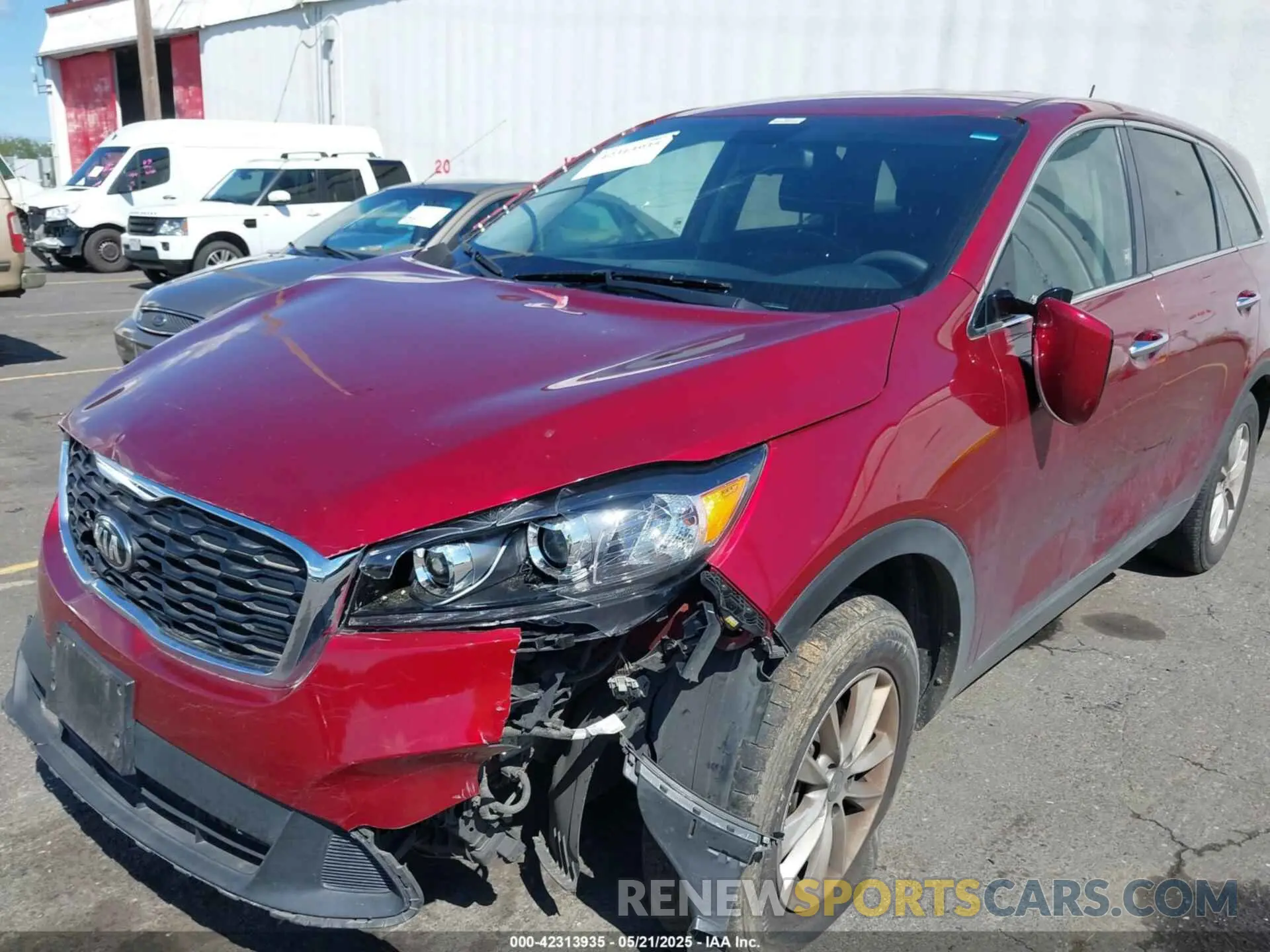 16 Photograph of a damaged car 5XYPG4A39LG629202 KIA SORENTO 2020