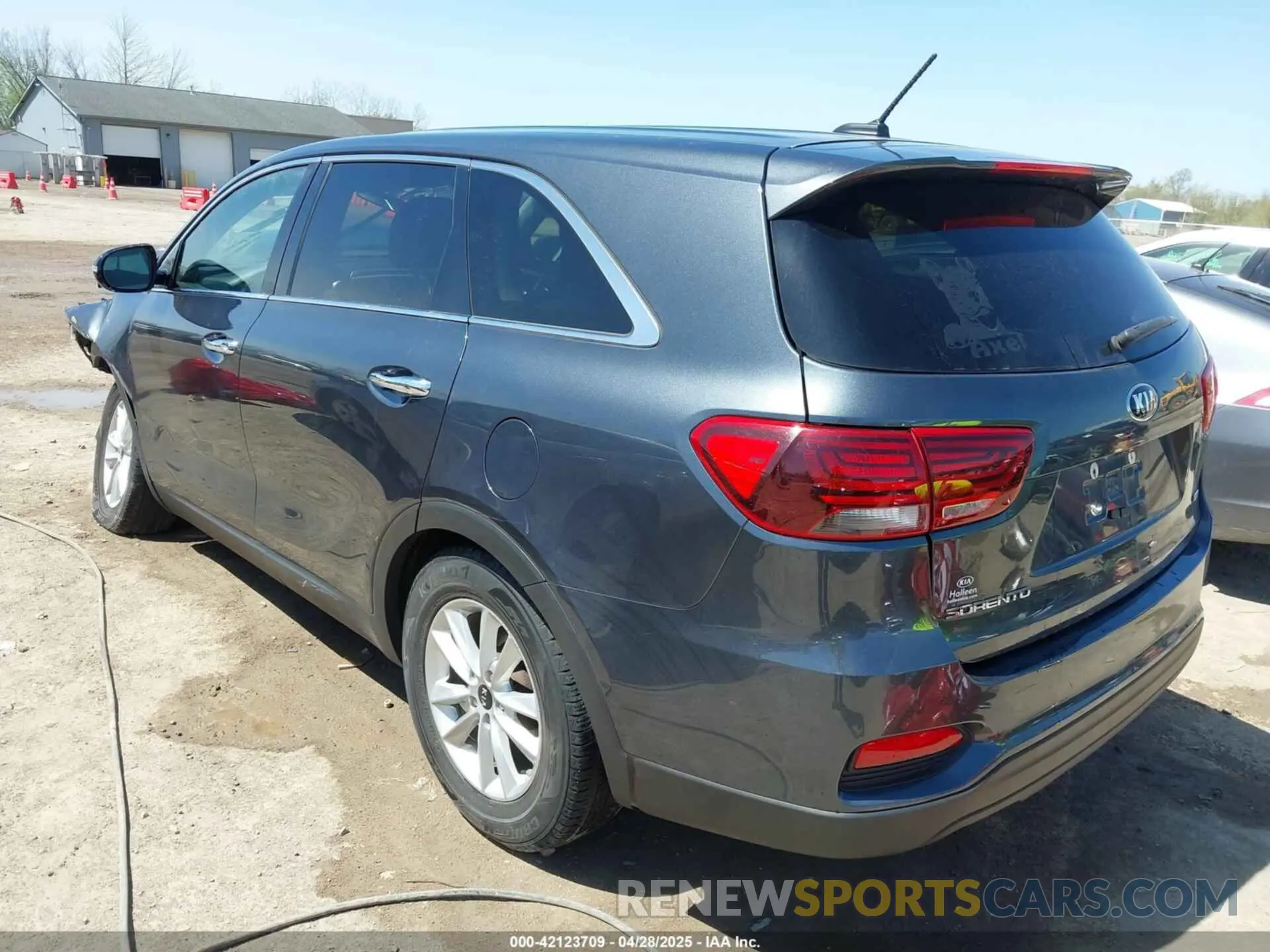 3 Фотография поврежденного автомобиля 5XYPG4A39LG681123 KIA SORENTO 2020