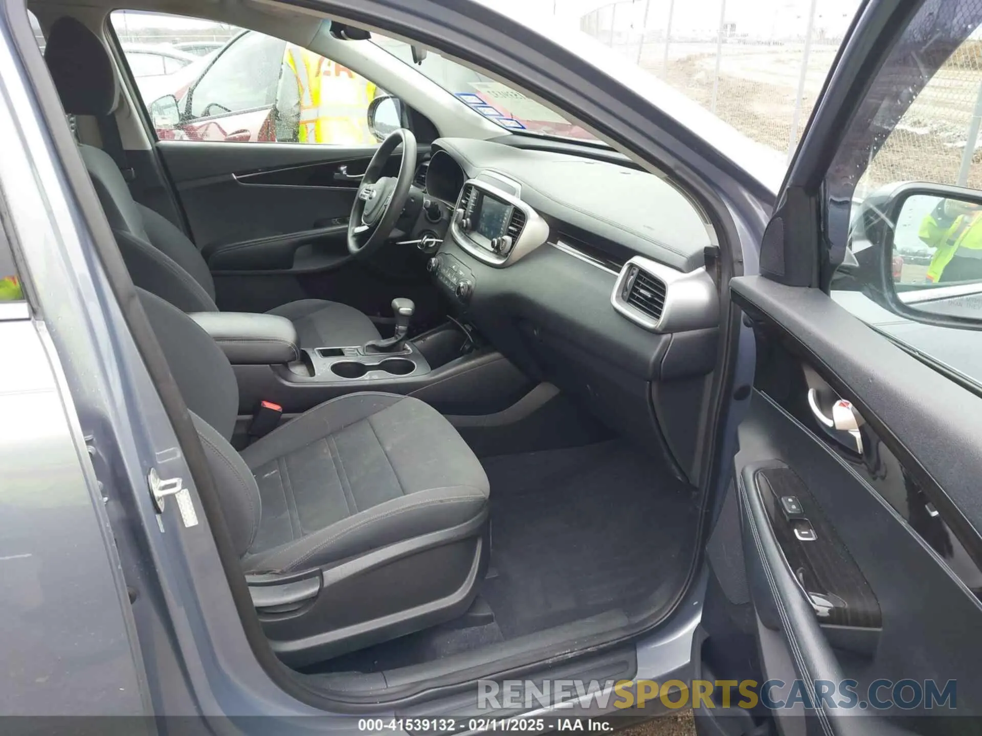 5 Фотография поврежденного автомобиля 5XYPG4A39LG688184 KIA SORENTO 2020
