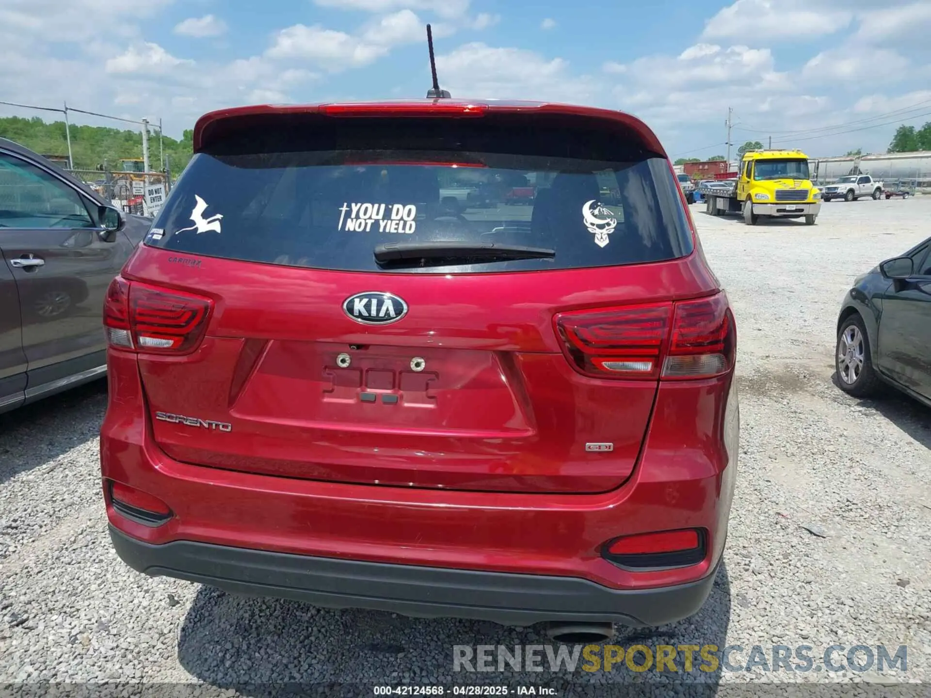 16 Фотография поврежденного автомобиля 5XYPG4A39LG689061 KIA SORENTO 2020