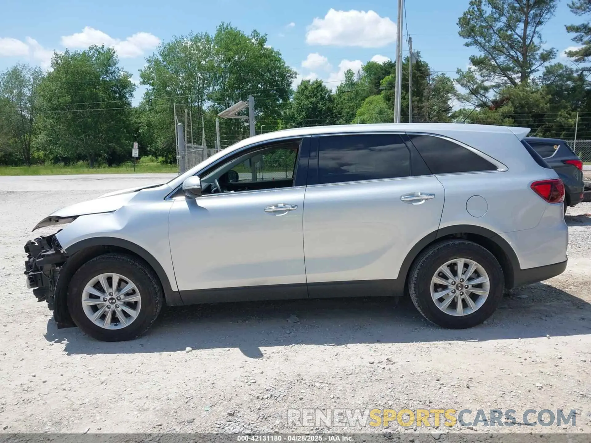 15 Photograph of a damaged car 5XYPG4A3XLG634716 KIA SORENTO 2020