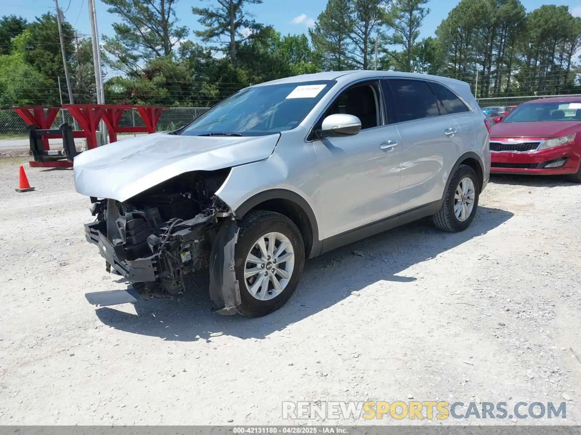 2 Photograph of a damaged car 5XYPG4A3XLG634716 KIA SORENTO 2020