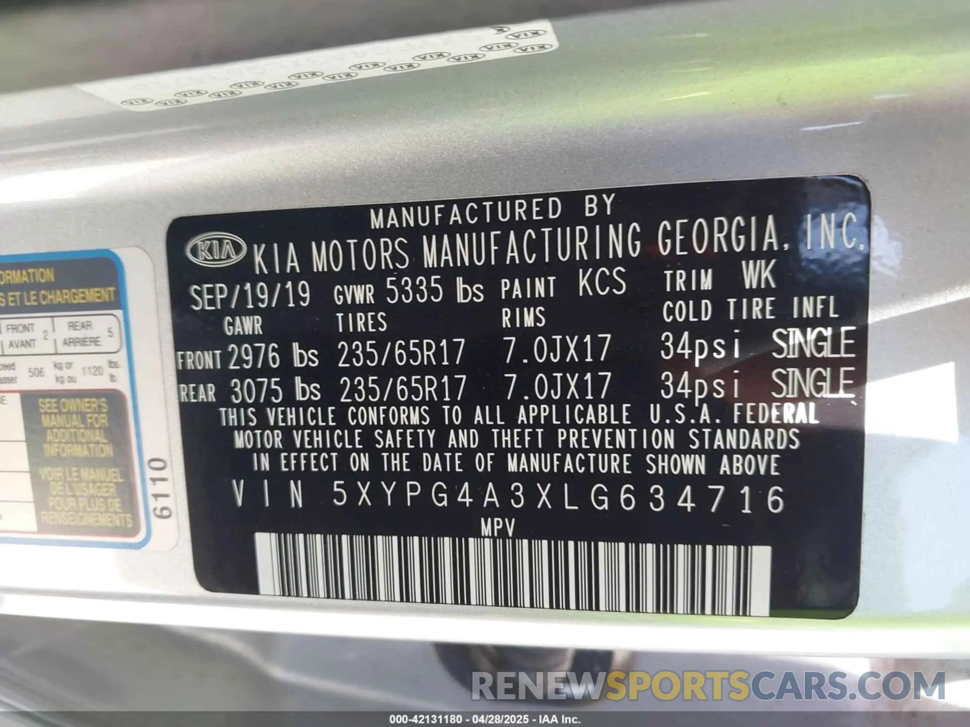 9 Photograph of a damaged car 5XYPG4A3XLG634716 KIA SORENTO 2020