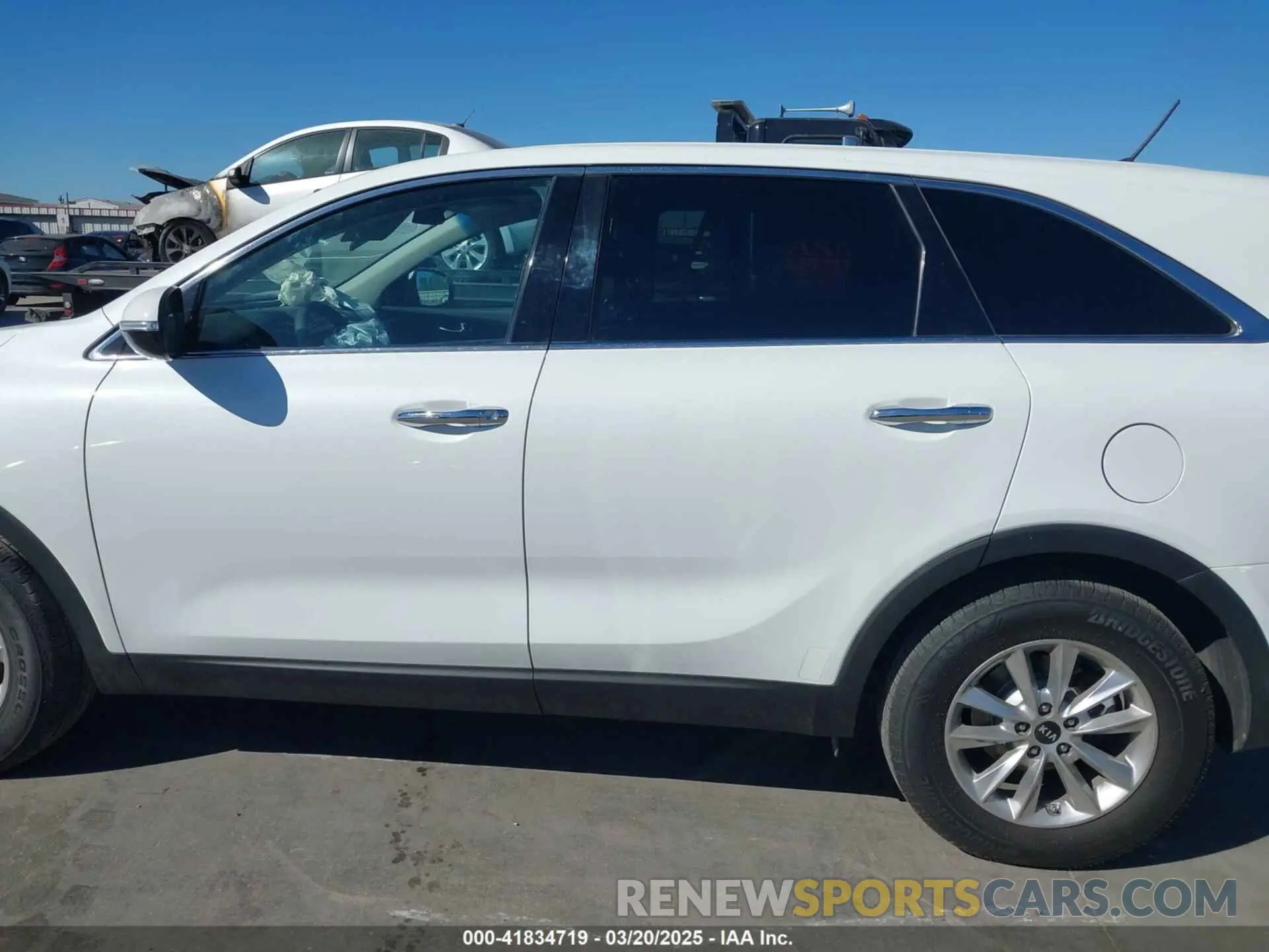 14 Фотография поврежденного автомобиля 5XYPG4A51LG622181 KIA SORENTO 2020