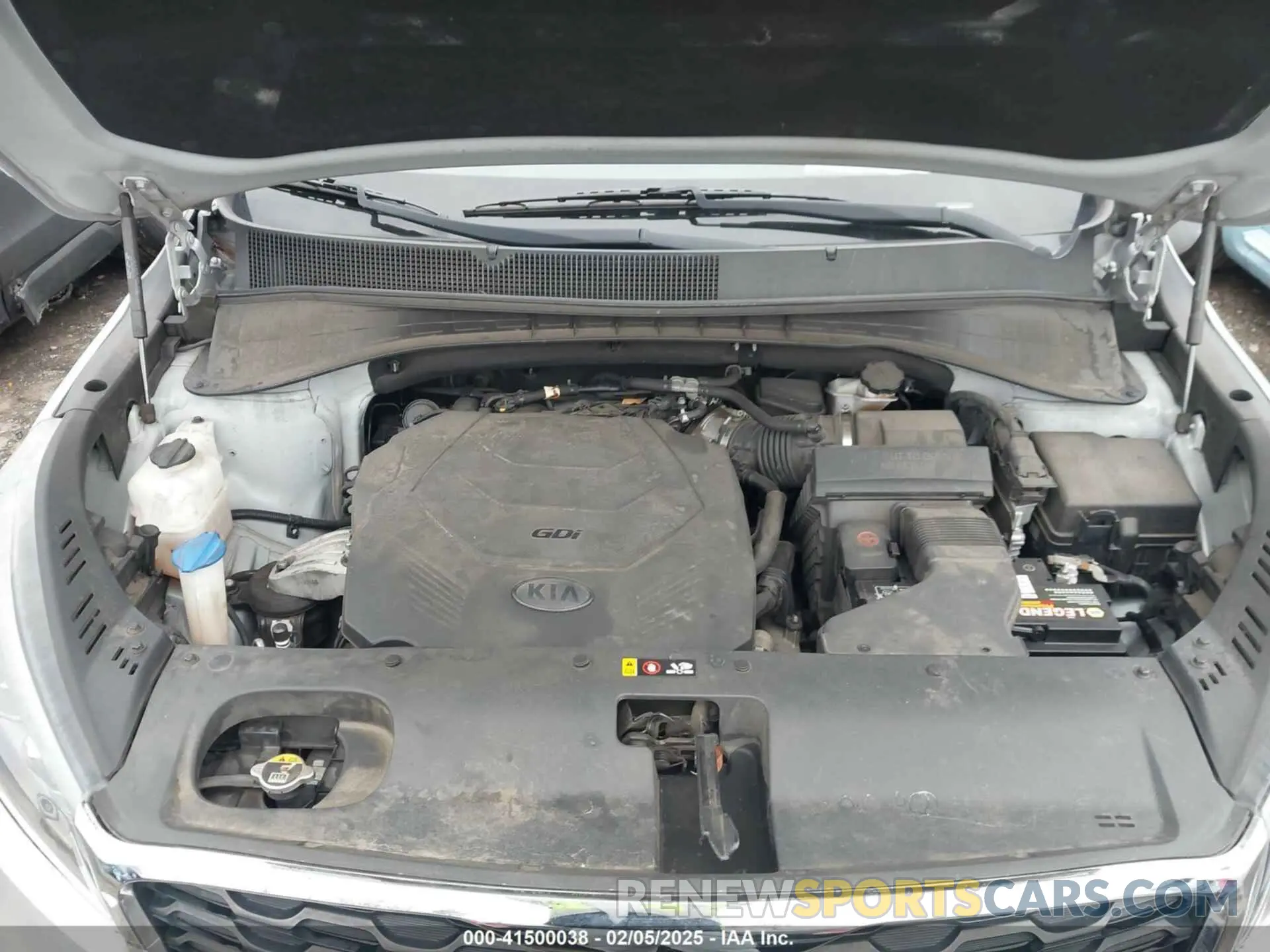 10 Photograph of a damaged car 5XYPG4A52LG627955 KIA SORENTO 2020