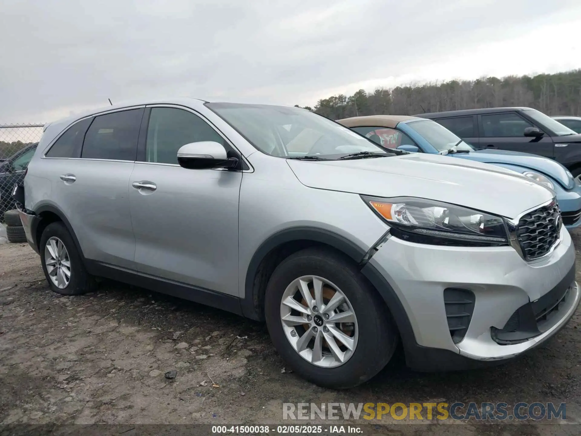 13 Photograph of a damaged car 5XYPG4A52LG627955 KIA SORENTO 2020