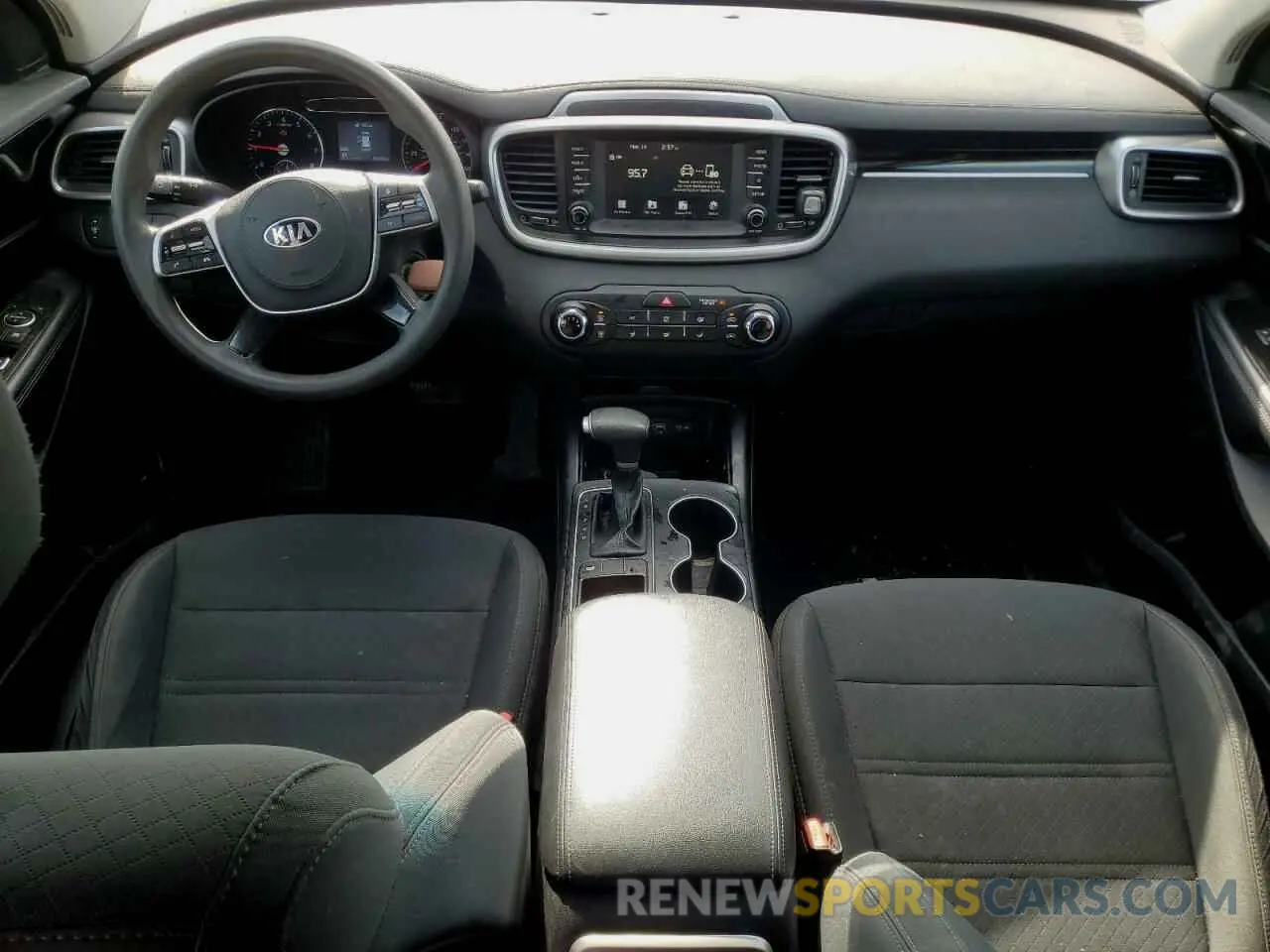 8 Фотография поврежденного автомобиля 5XYPG4A54LG627150 KIA SORENTO 2020