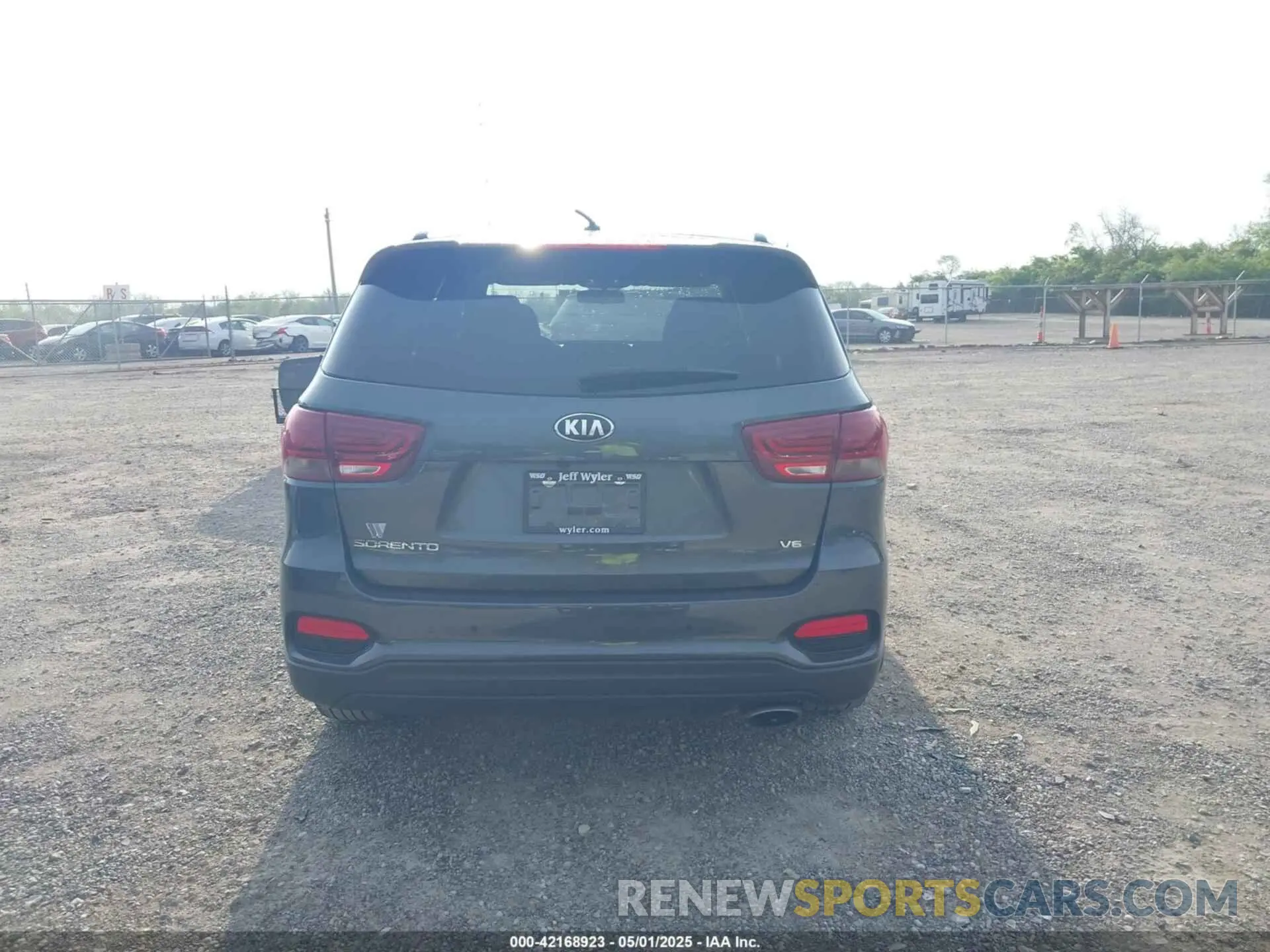16 Фотография поврежденного автомобиля 5XYPG4A54LG706009 KIA SORENTO 2020