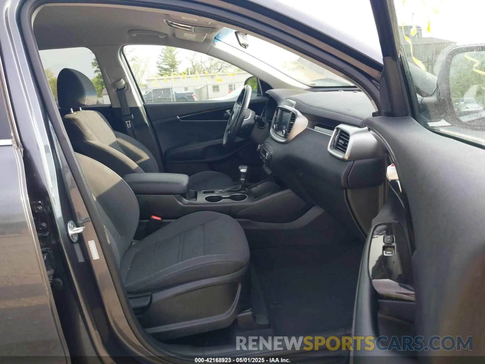 5 Фотография поврежденного автомобиля 5XYPG4A54LG706009 KIA SORENTO 2020