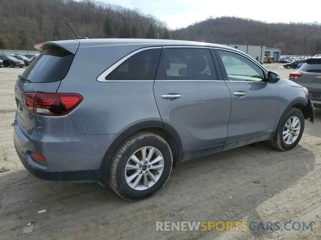 3 Photograph of a damaged car 5XYPGDA31LG698739 KIA SORENTO 2020