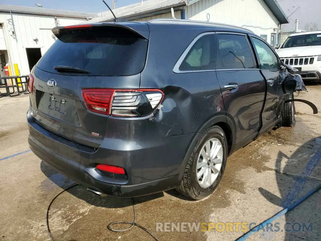 3 Photograph of a damaged car 5XYPGDA32LG655818 KIA SORENTO 2020