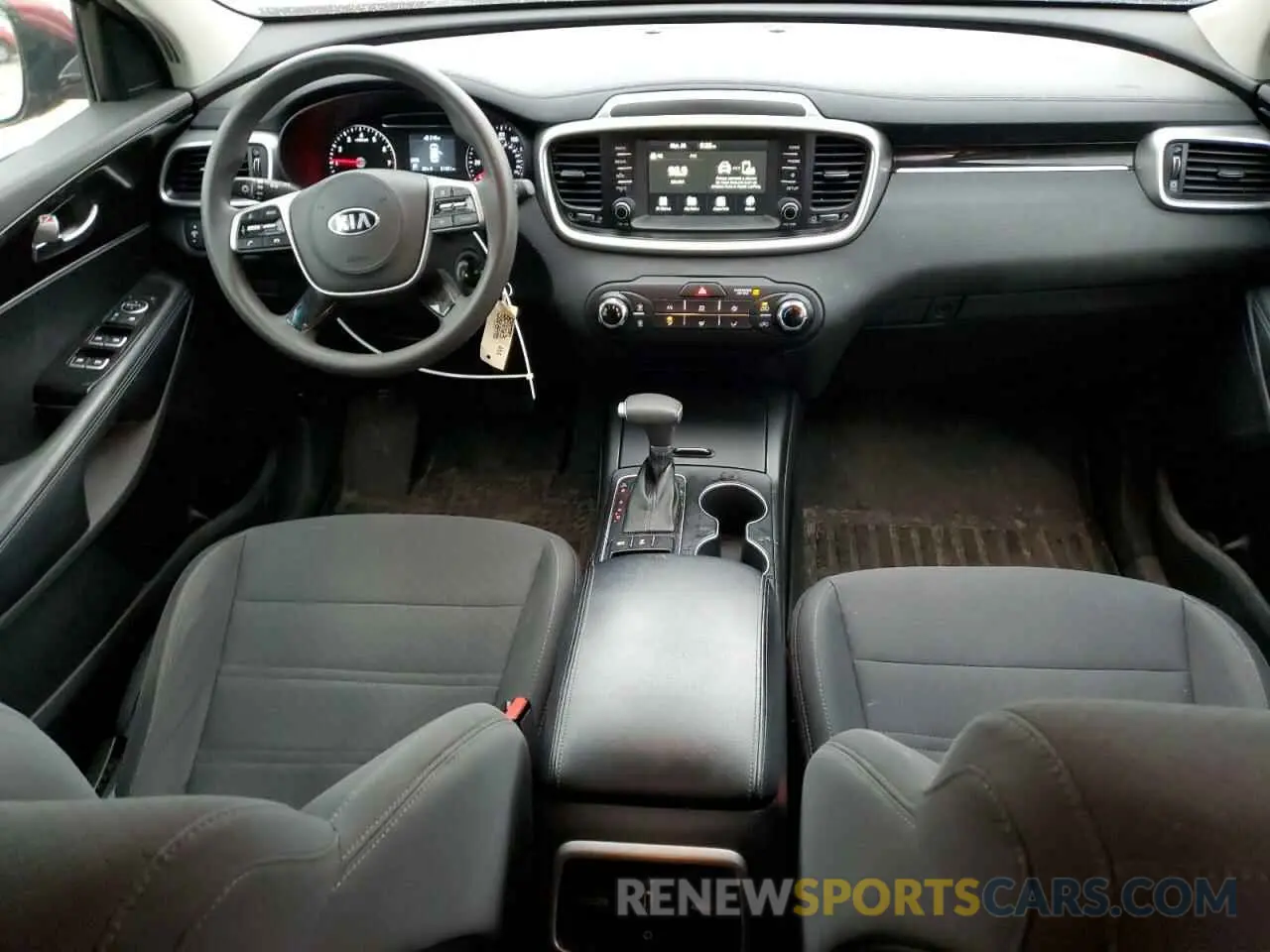 8 Photograph of a damaged car 5XYPGDA33LG664236 KIA SORENTO 2020
