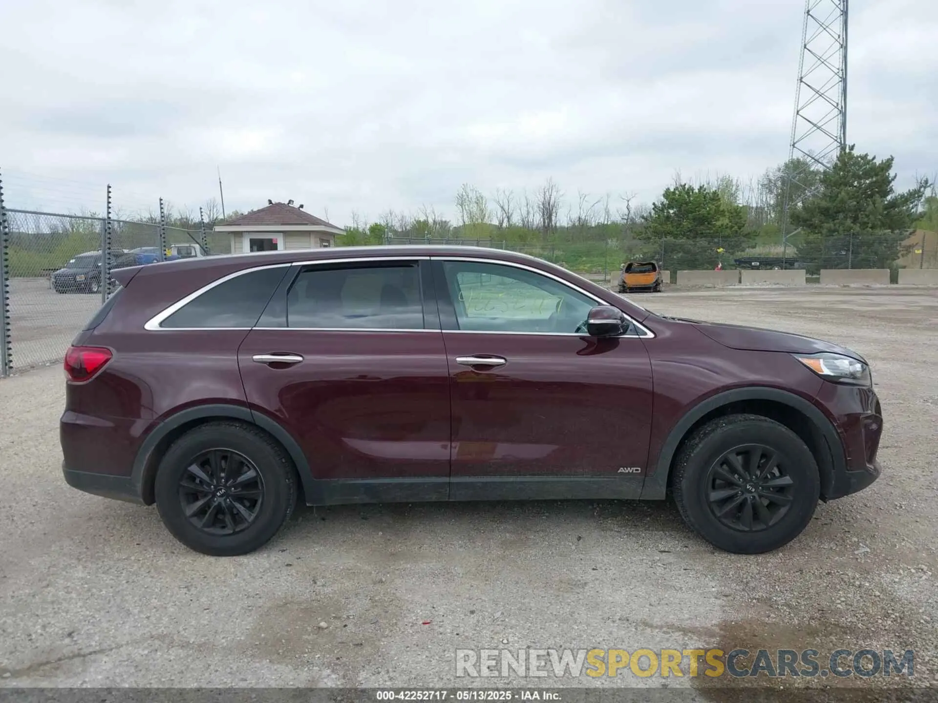 13 Photograph of a damaged car 5XYPGDA38LG644919 KIA SORENTO 2020