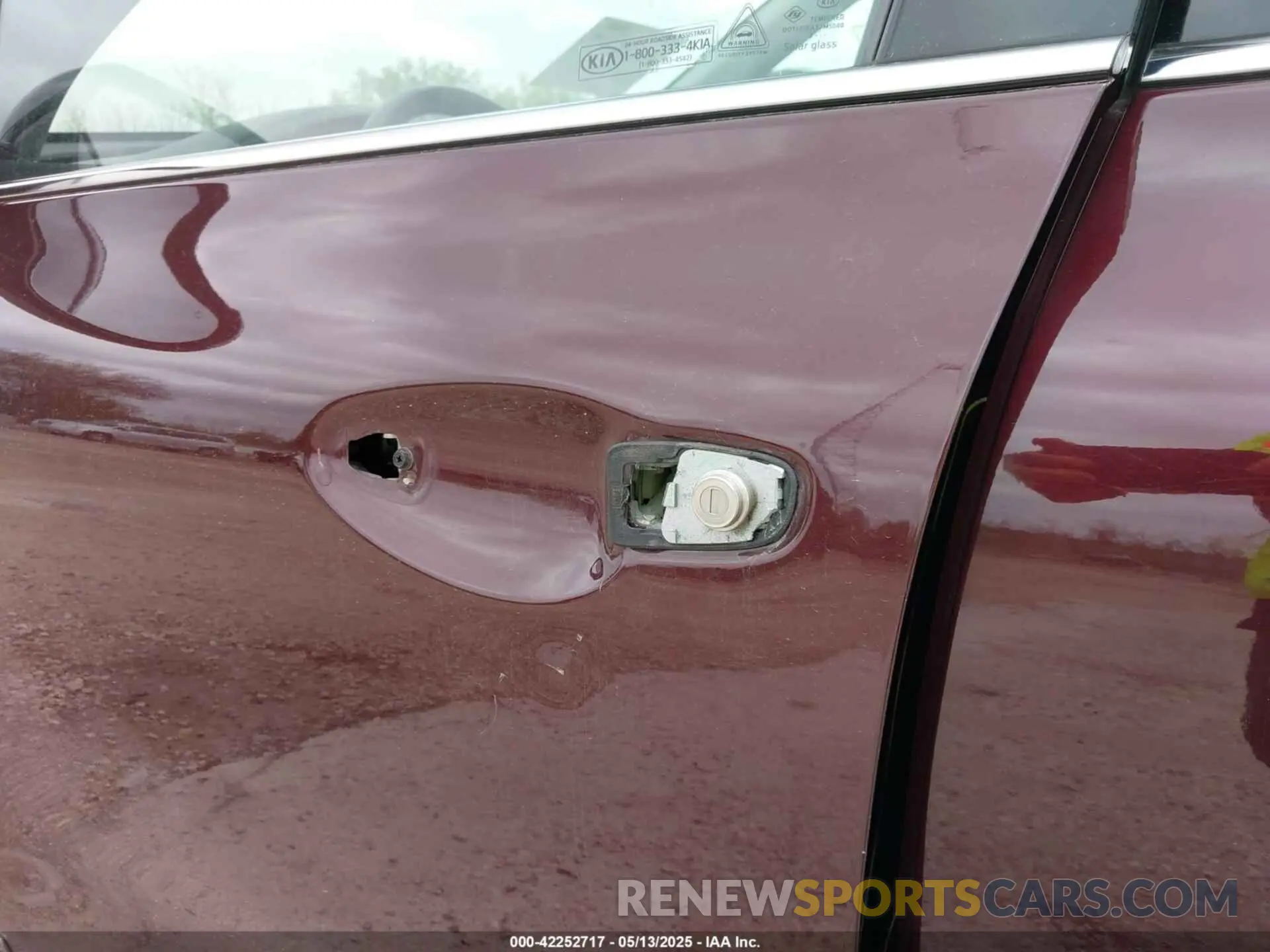 18 Photograph of a damaged car 5XYPGDA38LG644919 KIA SORENTO 2020