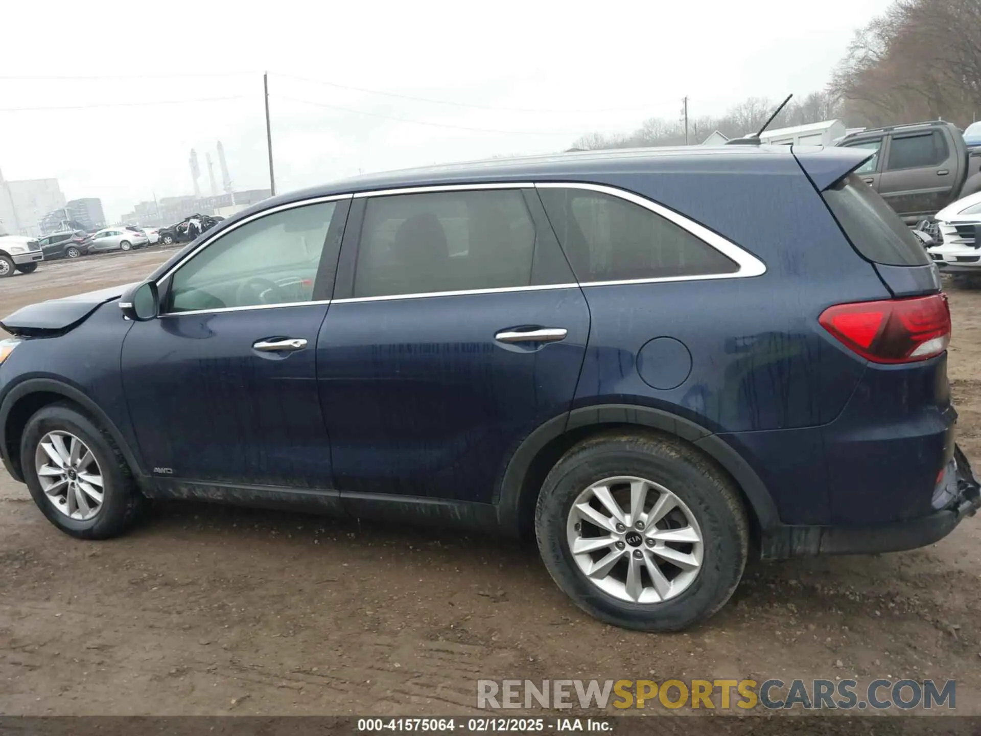 14 Photograph of a damaged car 5XYPGDA38LG679993 KIA SORENTO 2020