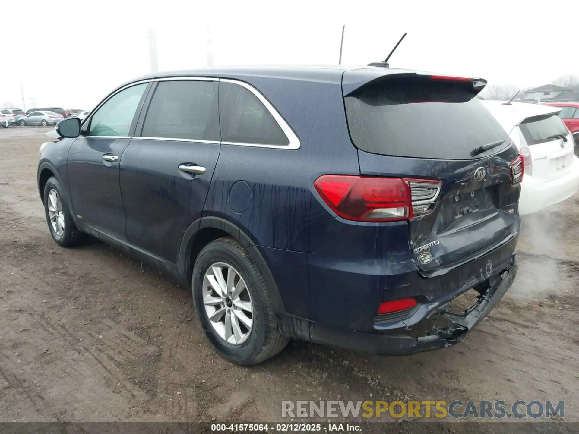 3 Photograph of a damaged car 5XYPGDA38LG679993 KIA SORENTO 2020