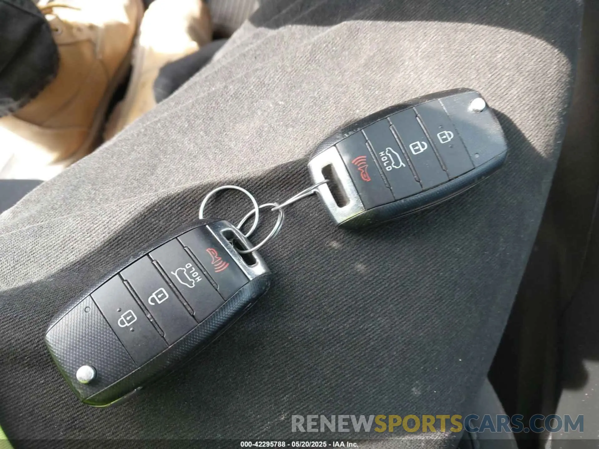 11 Фотография поврежденного автомобиля 5XYPGDA3XLG629029 KIA SORENTO 2020
