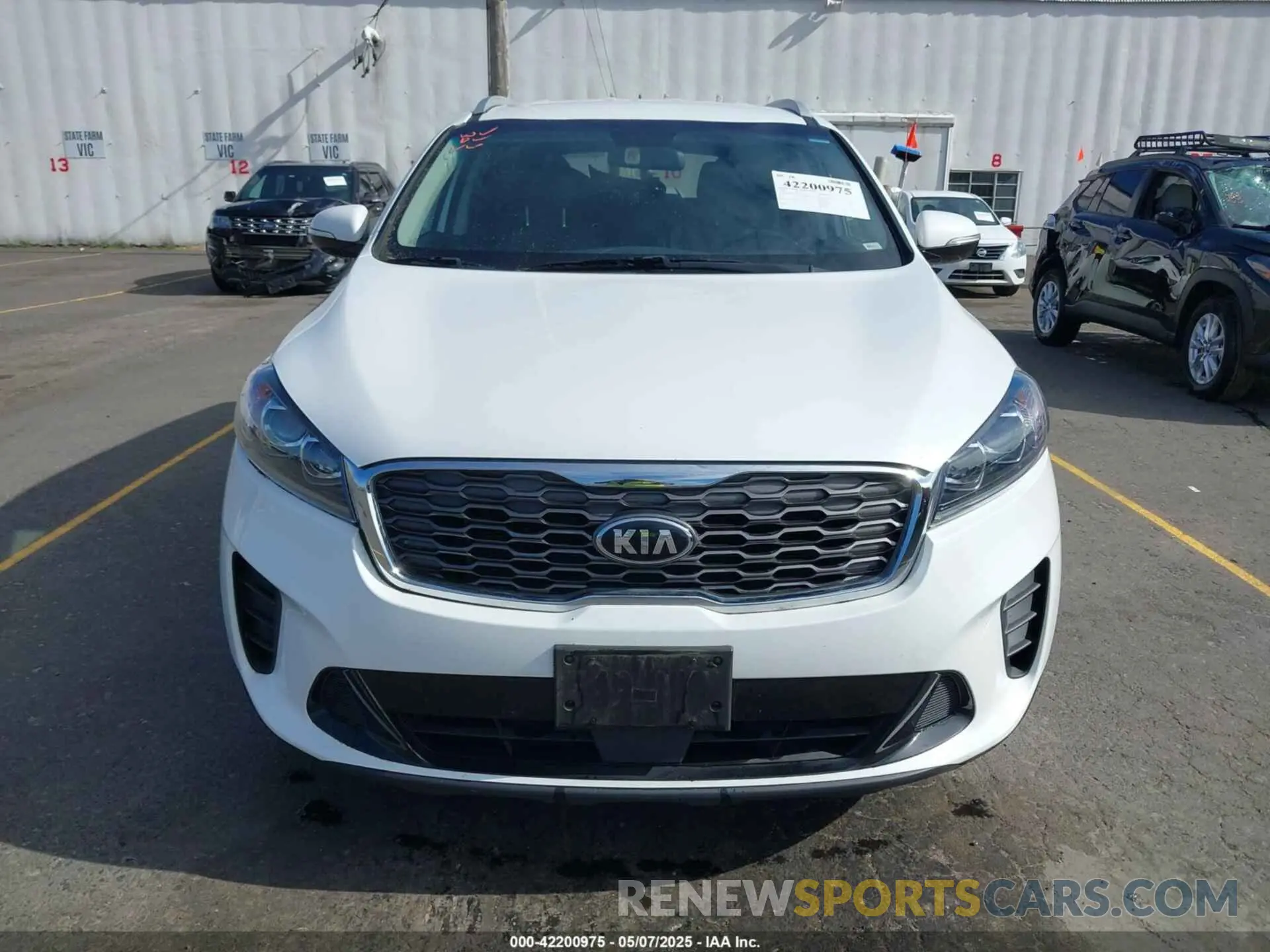 11 Photograph of a damaged car 5XYPGDA3XLG649958 KIA SORENTO 2020