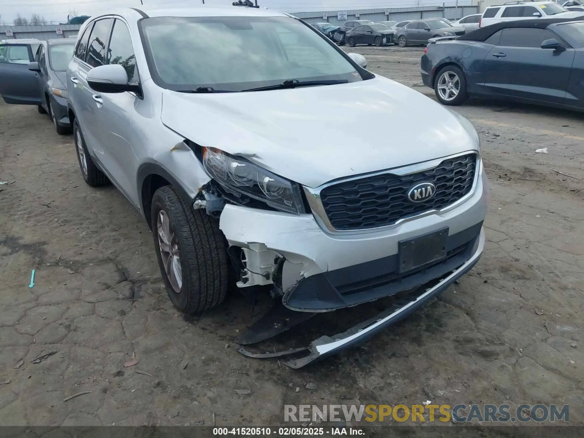 6 Photograph of a damaged car 5XYPGDA50LG619045 KIA SORENTO 2020