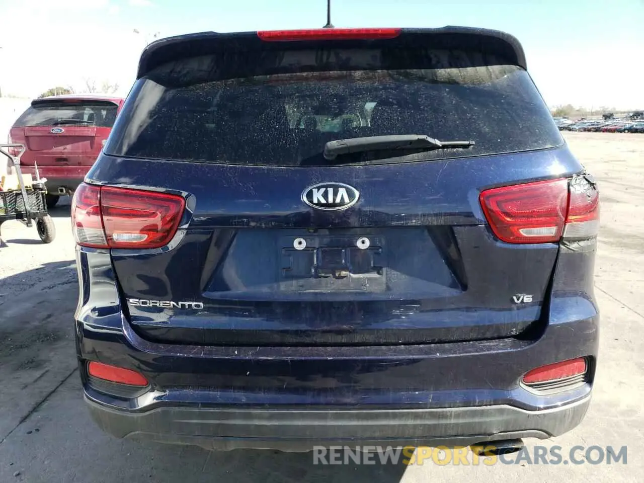 6 Photograph of a damaged car 5XYPGDA51LG690867 KIA SORENTO 2020