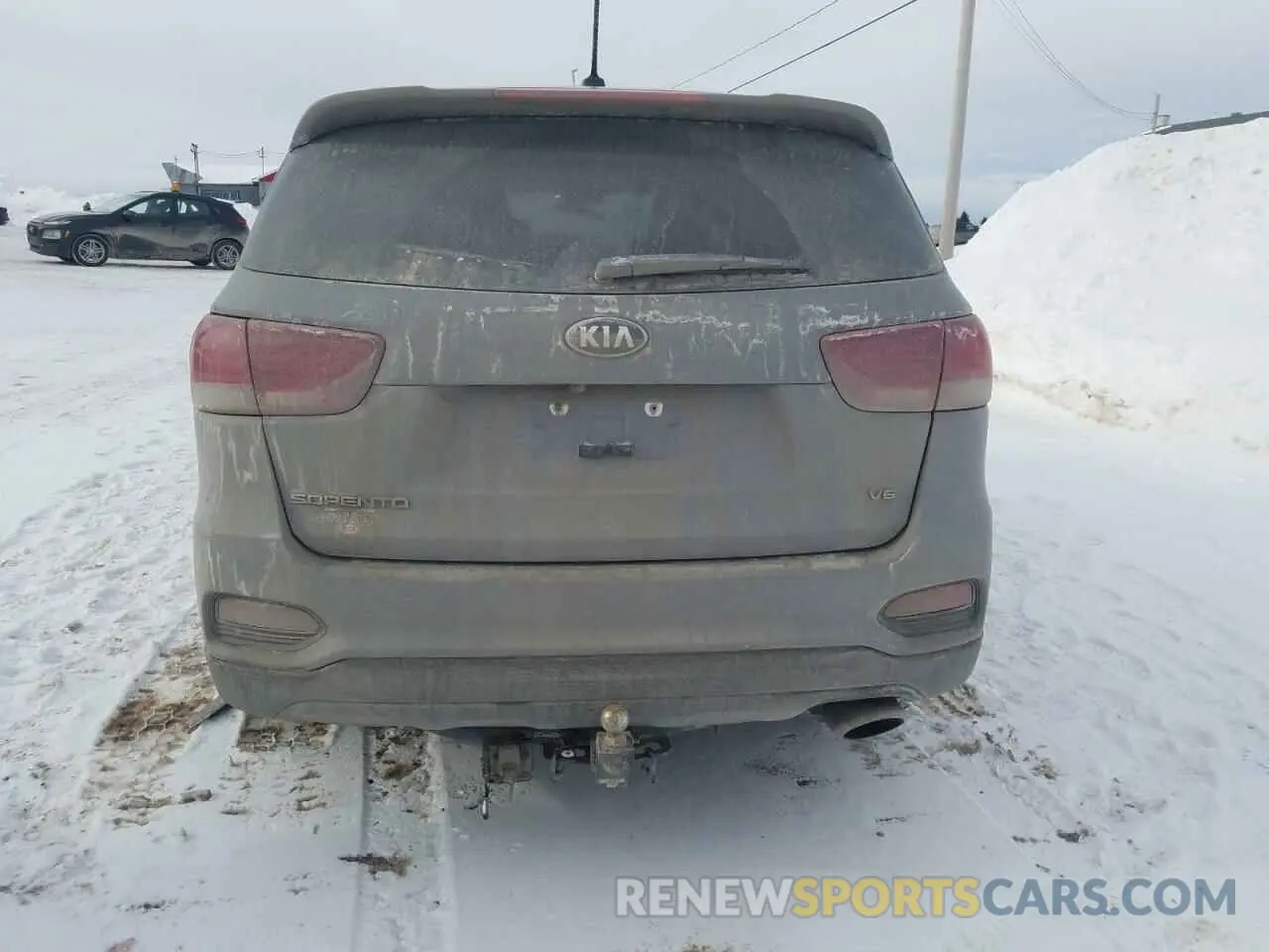 6 Photograph of a damaged car 5XYPGDA54LG695044 KIA SORENTO 2020