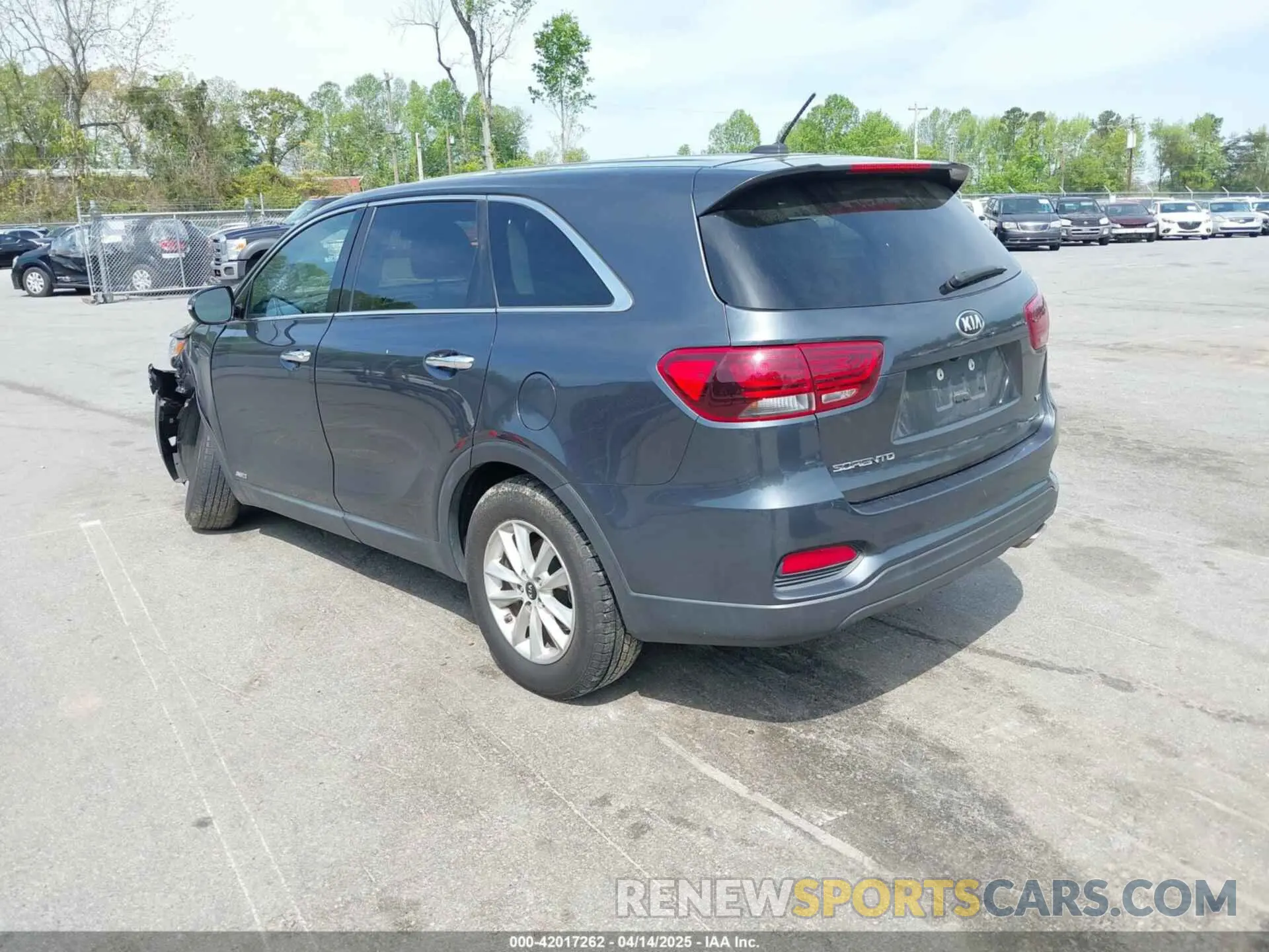 3 Photograph of a damaged car 5XYPGDA58LG618502 KIA SORENTO 2020