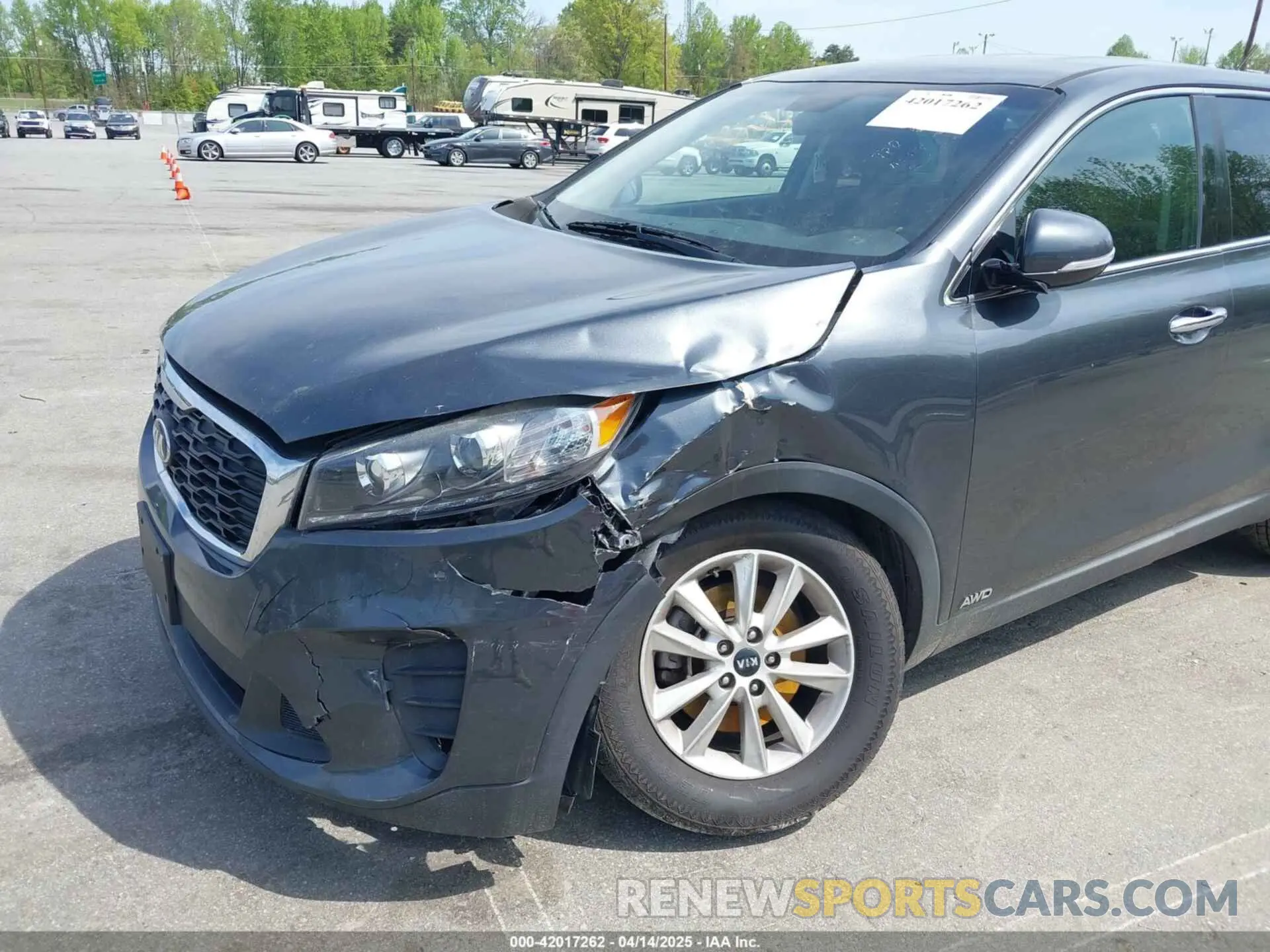 6 Photograph of a damaged car 5XYPGDA58LG618502 KIA SORENTO 2020
