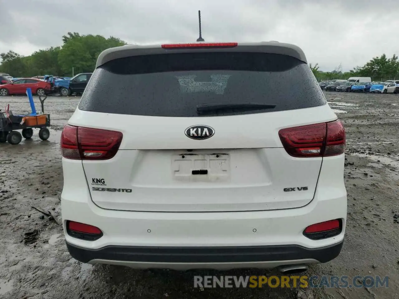 6 Photograph of a damaged car 5XYPHDA53LG678720 KIA SORENTO 2020