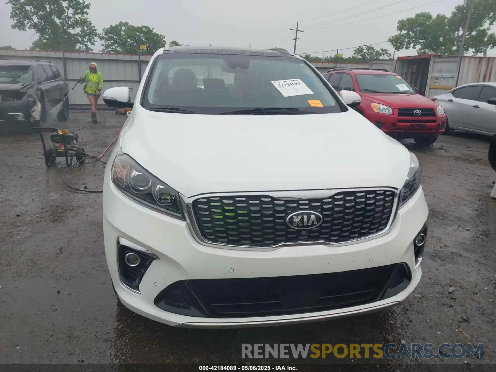 12 Photograph of a damaged car 5XYPK4A5XLG651337 KIA SORENTO 2020