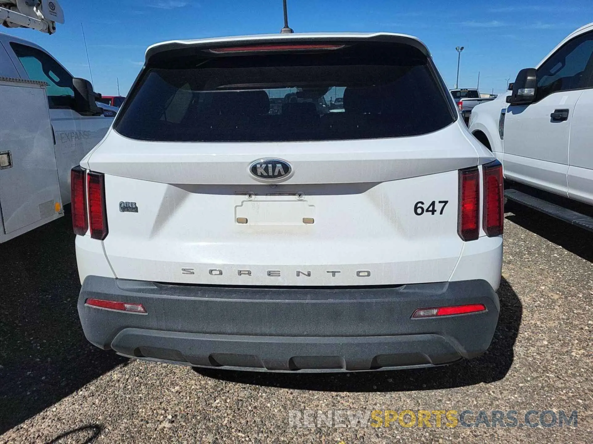 11 Photograph of a damaged car 5XYRG4LC1MG001044 KIA SORENTO 2021