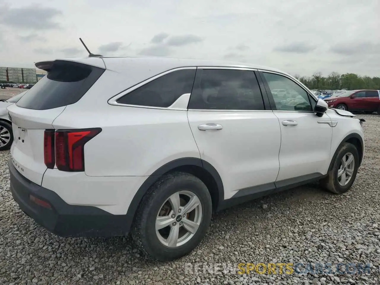 3 Photograph of a damaged car 5XYRG4LC1MG003361 KIA SORENTO 2021