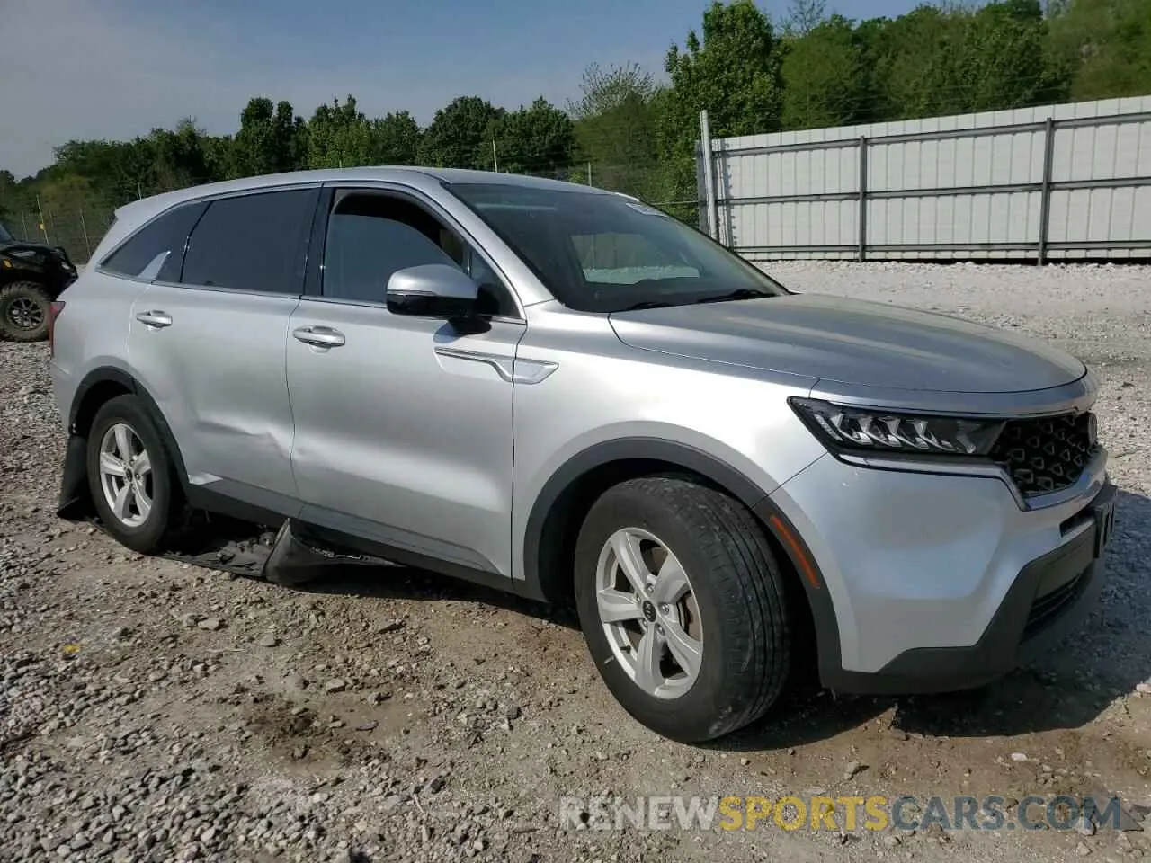 4 Photograph of a damaged car 5XYRG4LC1MG041897 KIA SORENTO 2021