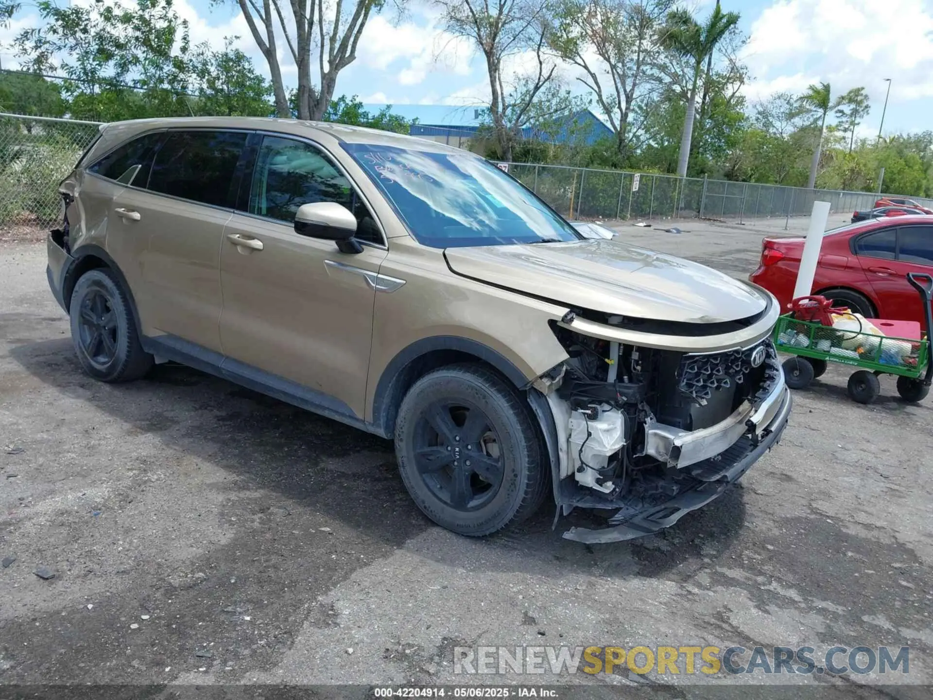 1 Photograph of a damaged car 5XYRG4LC3MG005807 KIA SORENTO 2021