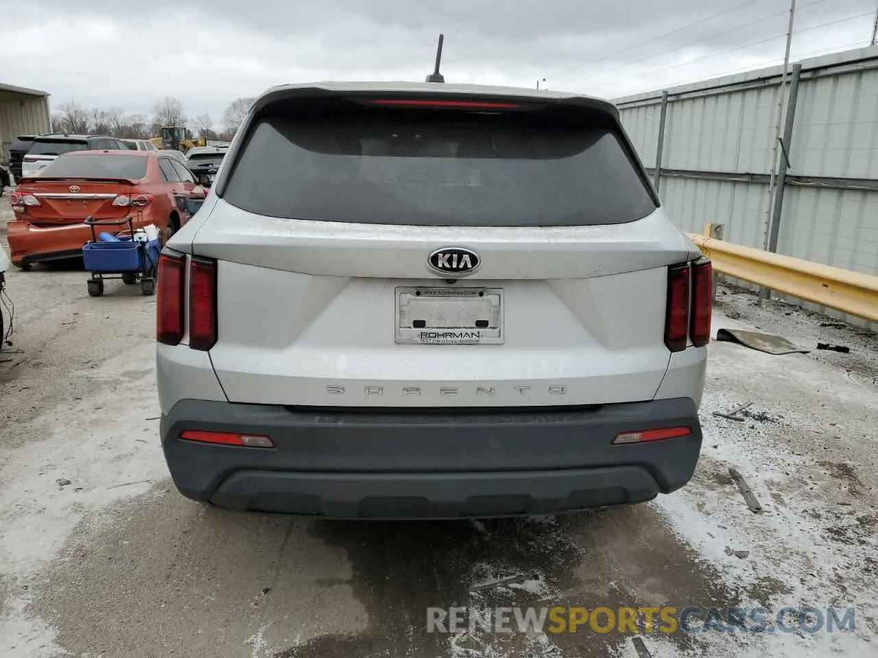 6 Photograph of a damaged car 5XYRG4LC4MG017383 KIA SORENTO 2021