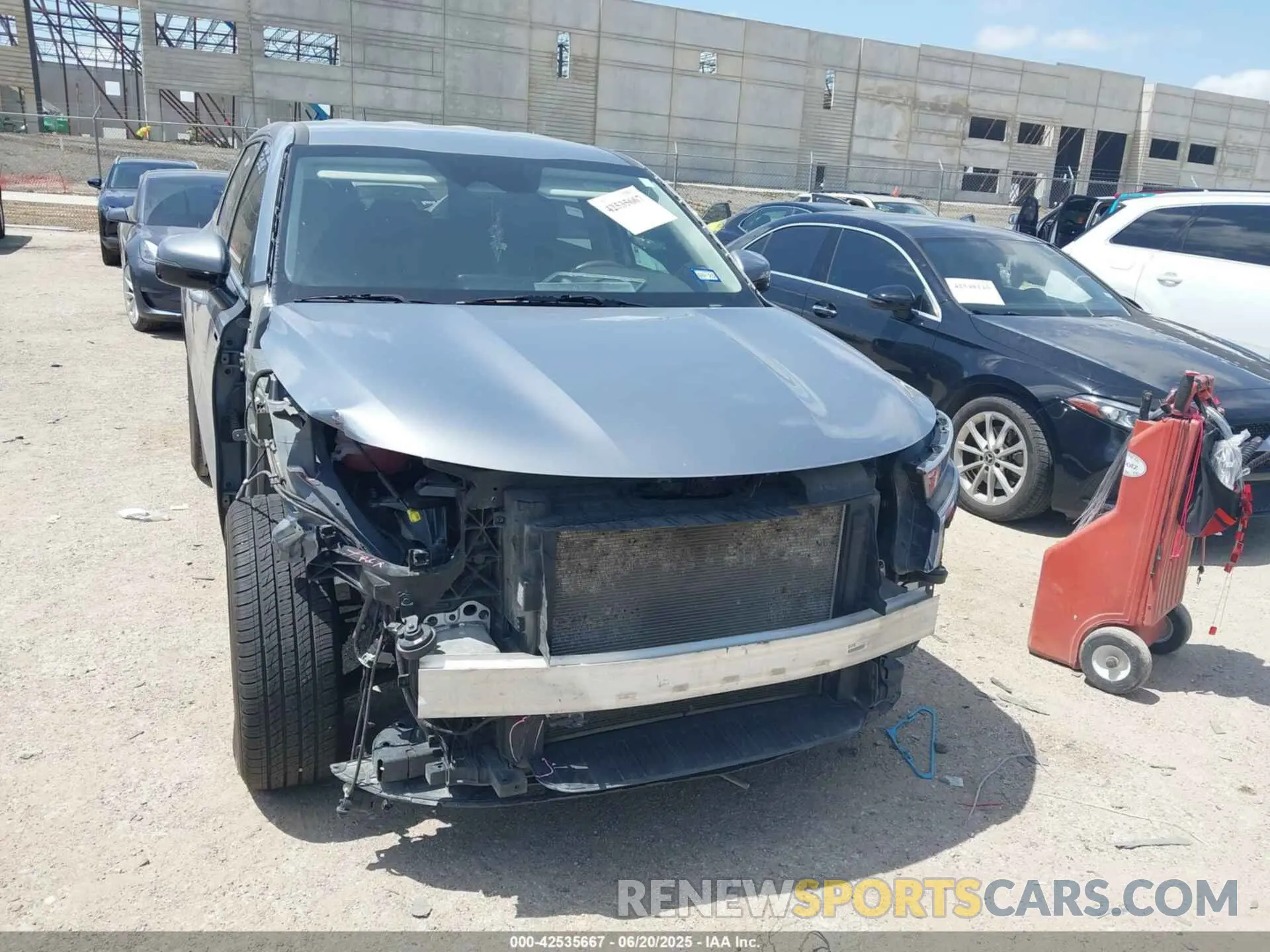 1 Photograph of a damaged car 5XYRG4LC4MG055115 KIA SORENTO 2021