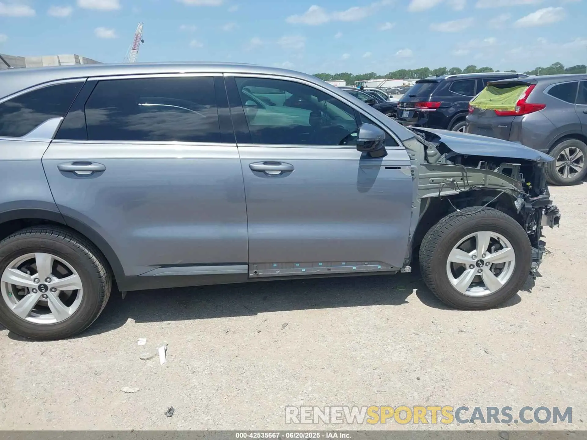 13 Photograph of a damaged car 5XYRG4LC4MG055115 KIA SORENTO 2021